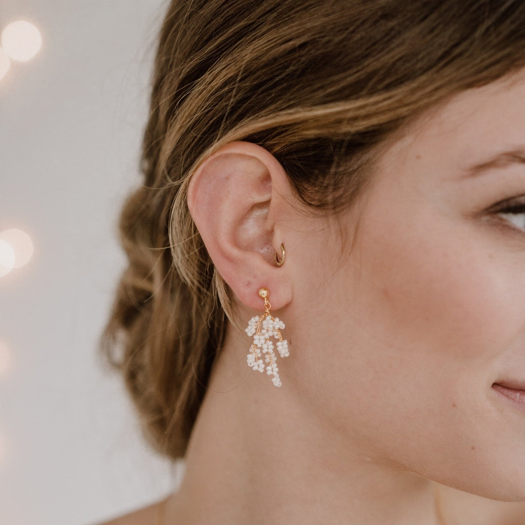 Belina Ohrringe Hochzeit mit kleinen Perlen in der Farbe Gold, 21159