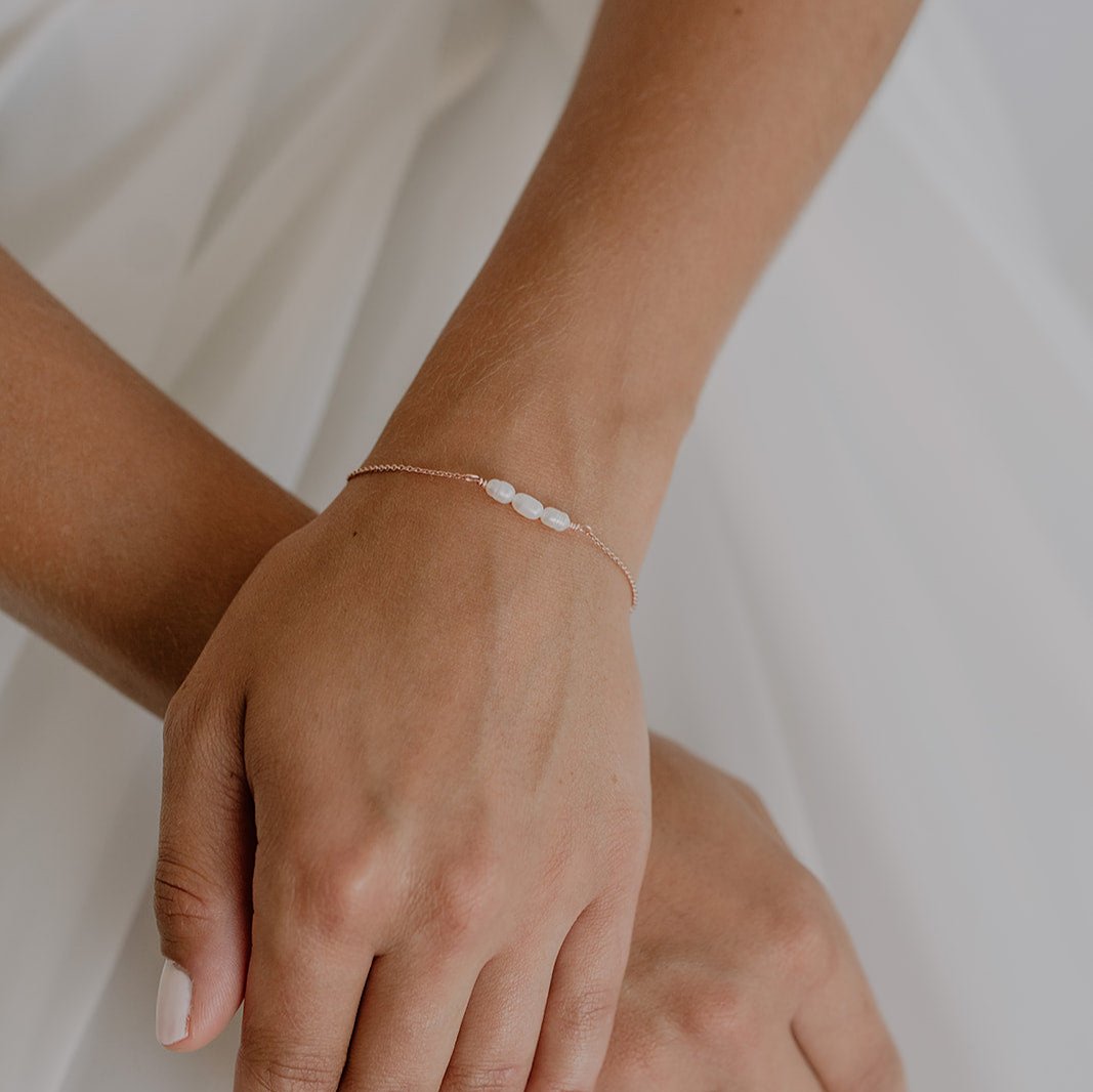 Brautarmband Amelie mit Süßwasserperlen in der Farbe Roségold, 23102