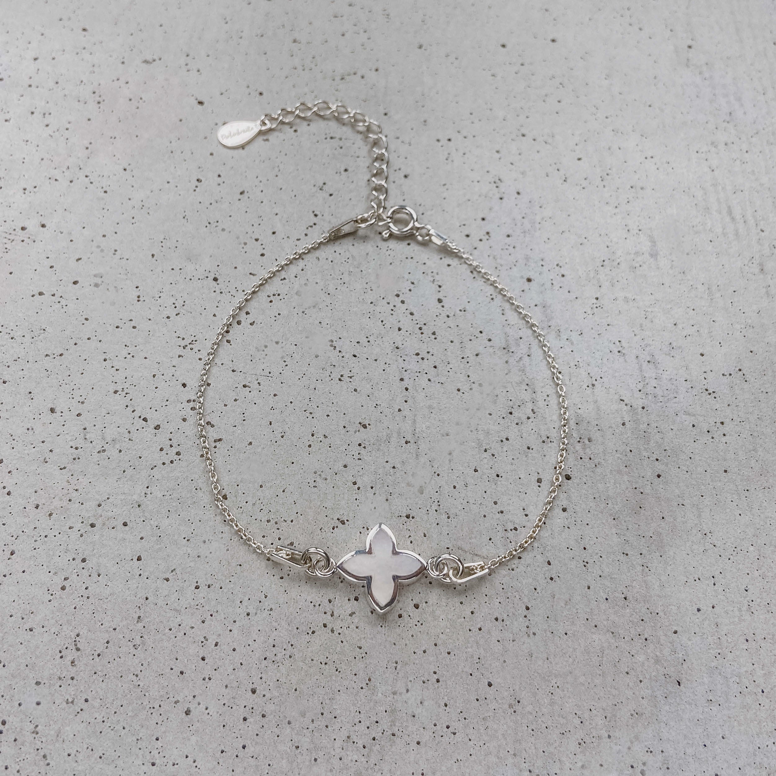 Daisy | Armband Hochzeit mit Blüte dezent