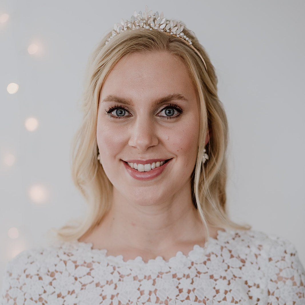 Greta | Diadem Krone - Braut Haarreif mit Perlen und Kristallen