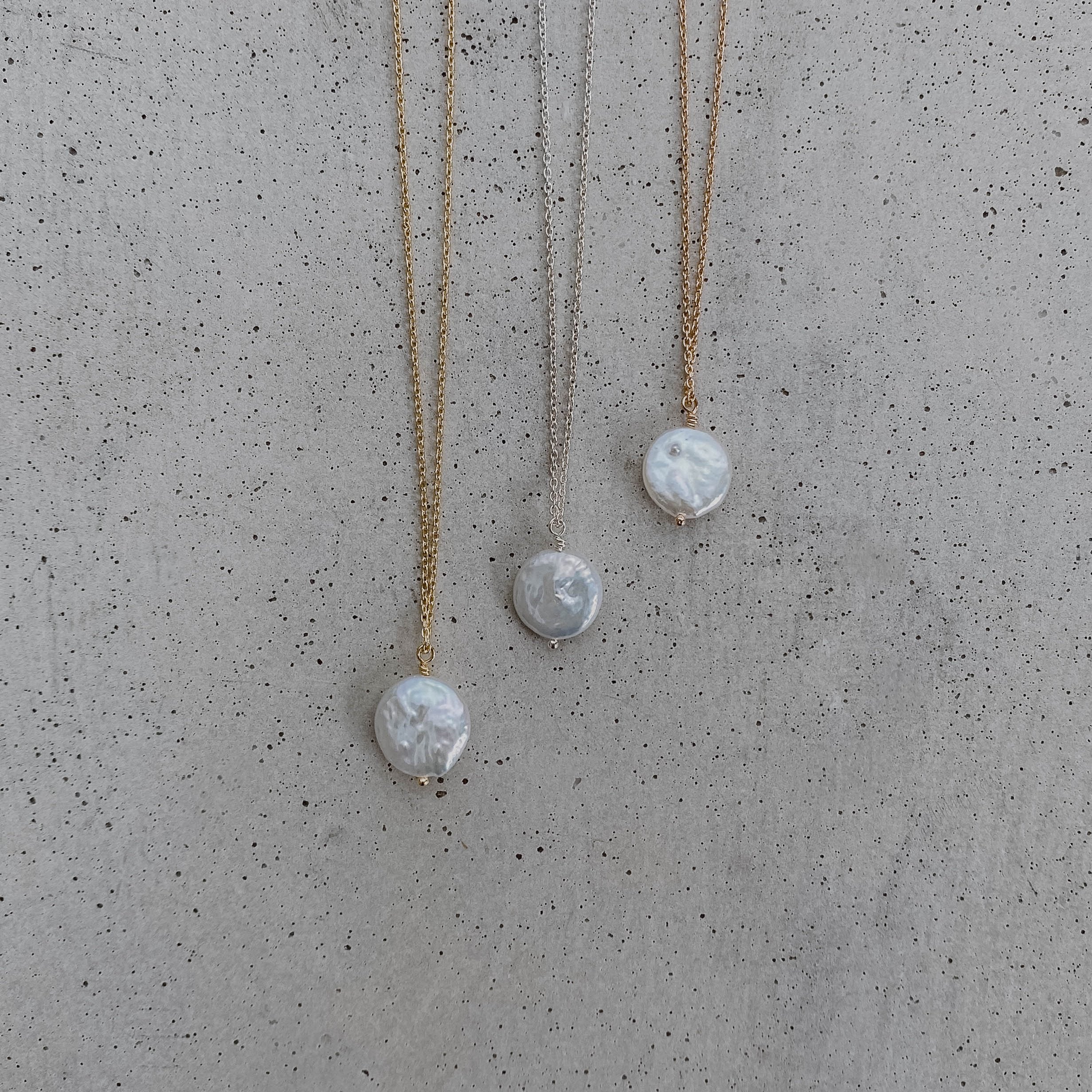 Halskette Hochzeit mit Süßwasserperle Clara in der Farbe Gold