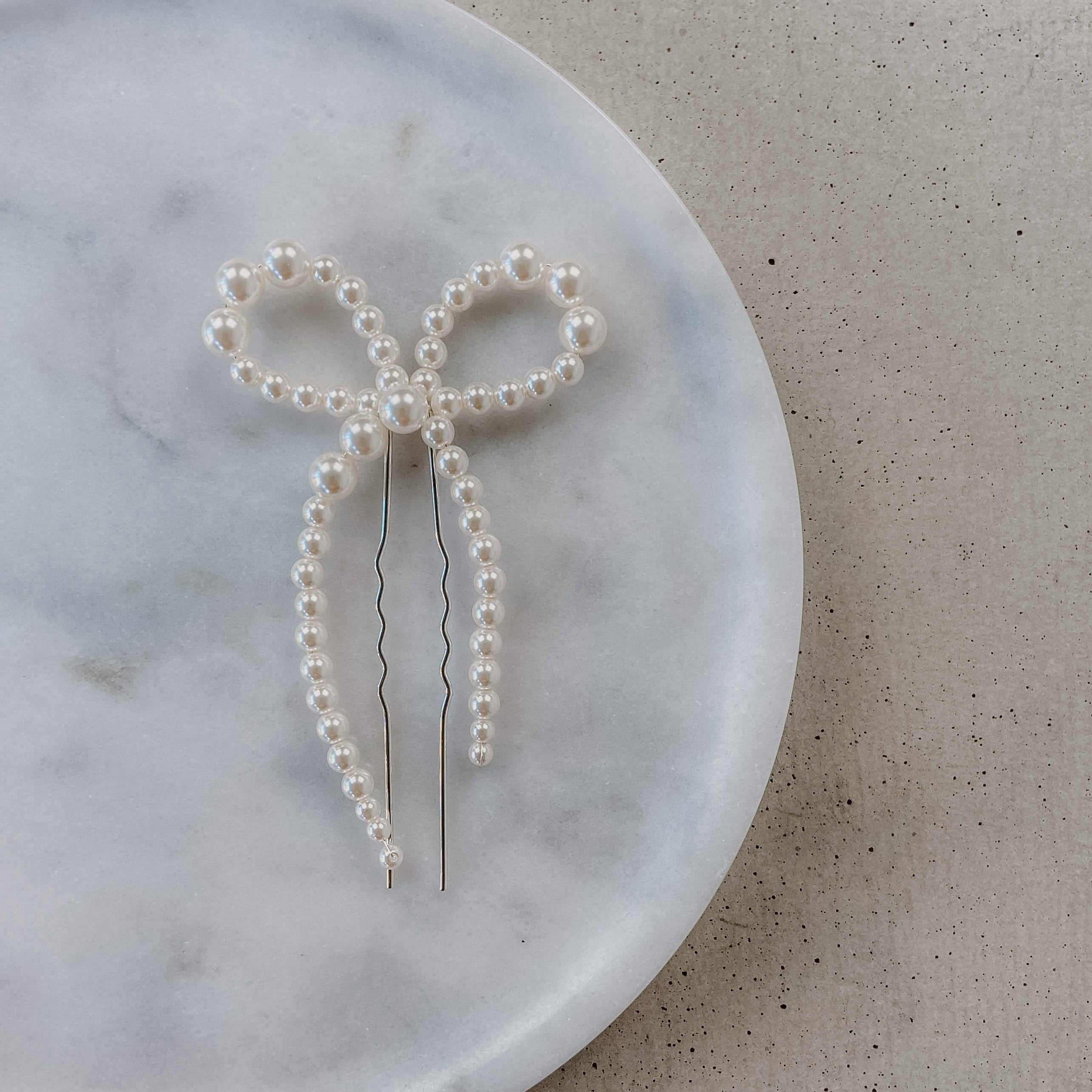 Pina | Haarschmuck Hochzeit - Haarnadeln Schleife aus Perlen