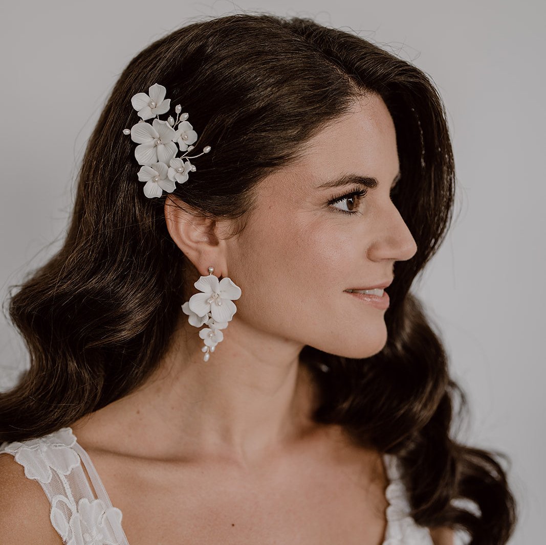 Coco | Braut Haarschmuck - Haarnadeln mit weißen Blüten und echten Perlen