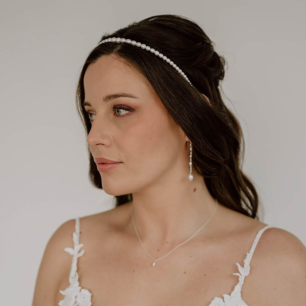 Amelie | Brauthaarschmuck - Haarreif mit echten Süßwasserperlen