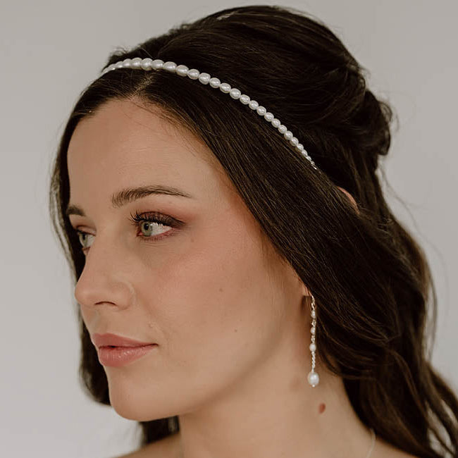 Amelie | Brauthaarschmuck - Haarreif mit echten Süßwasserperlen