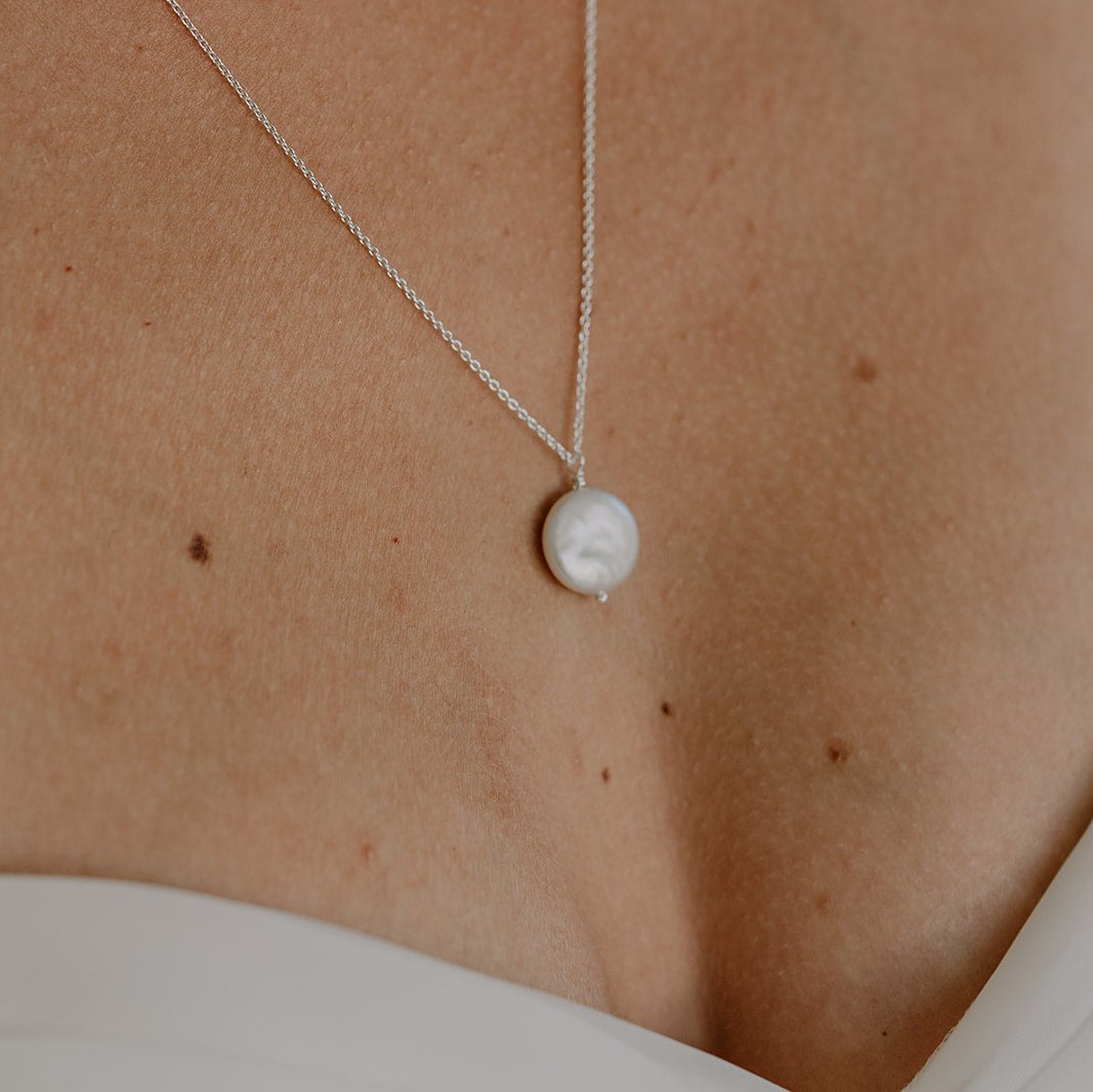 Halskette Hochzeit mit Süßwasserperle Clara in der Farbe Silber