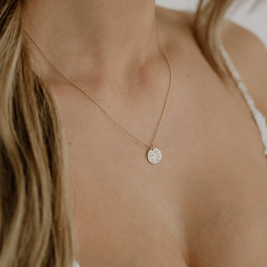 Johanna | Halskette Braut mit rundem Element