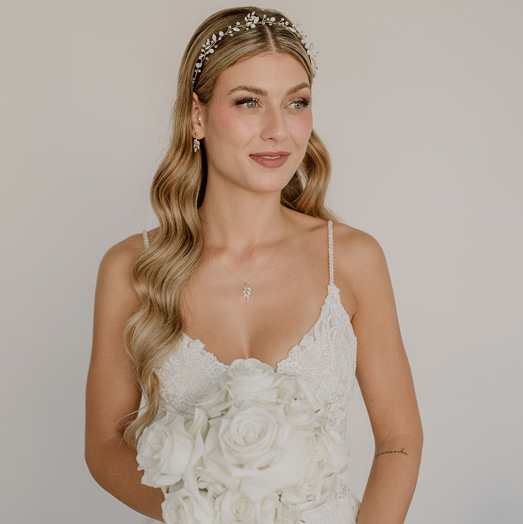 Lana | Brauthaarschmuck - Headpiece mit Blättern und Kristallen