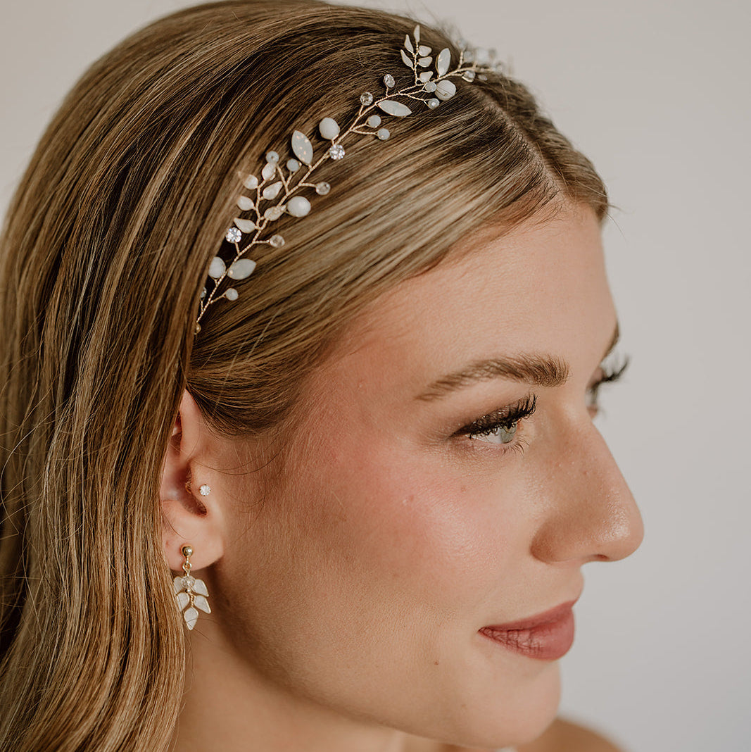 Lana | Brauthaarschmuck - Headpiece mit Blättern und Kristallen