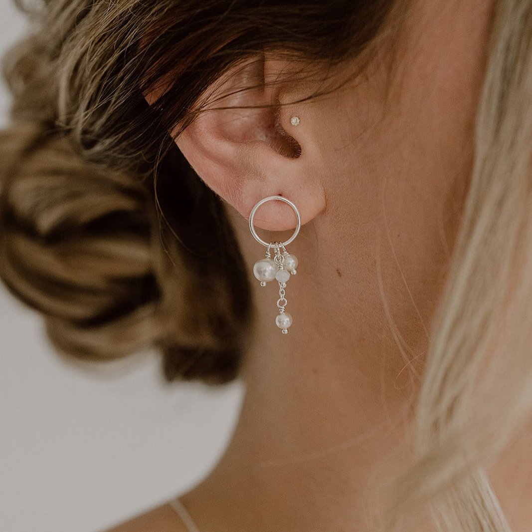 Brautohrringe mit Perlen Tonia in der Farbe Silber