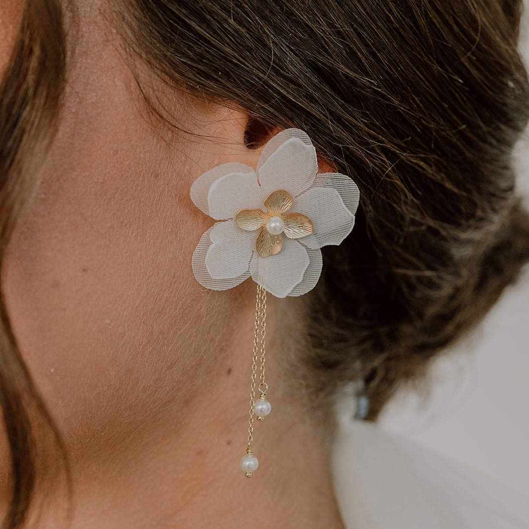 Ohrringe Hochzeit mit Blüten Babette in der Farbe Gold