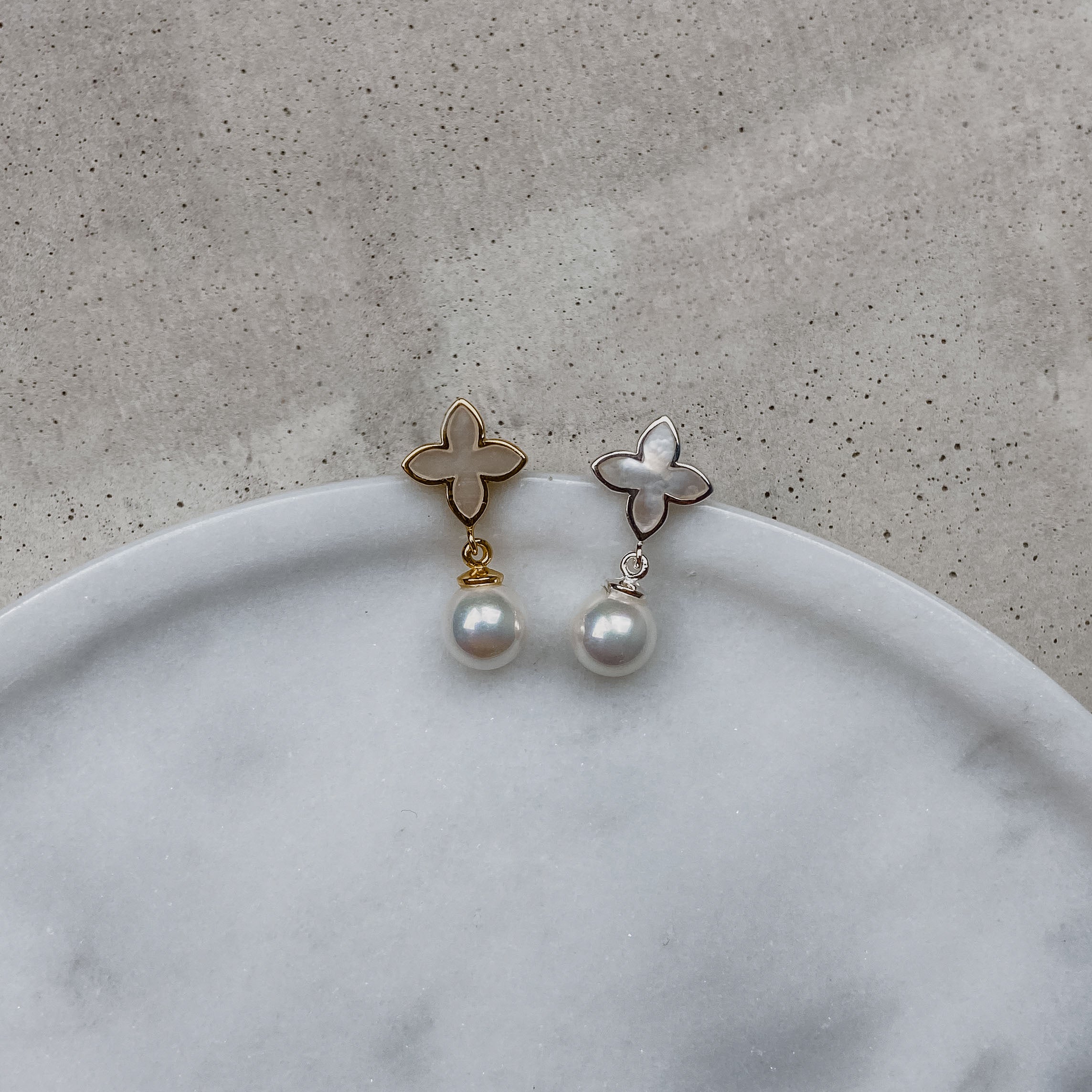 Daisy mit Perle | Ohrringe Hochzeit mit Blüte und Perle