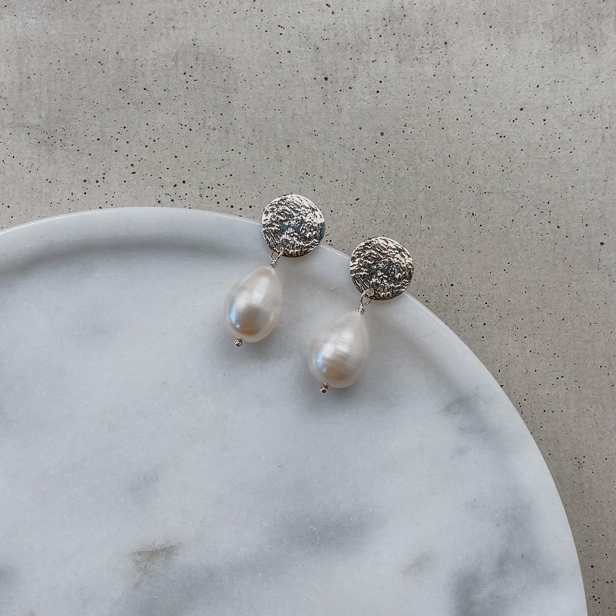 Johanna | Ohrringe Hochzeit mit Süßwasserperle - echte Perle