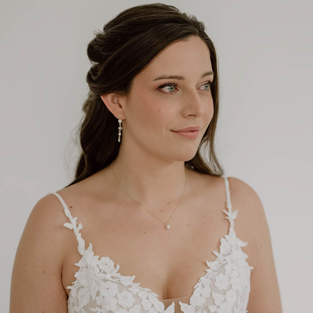 Pauli | Brautohrringe mit Schleife - Kristallperlen und Perle