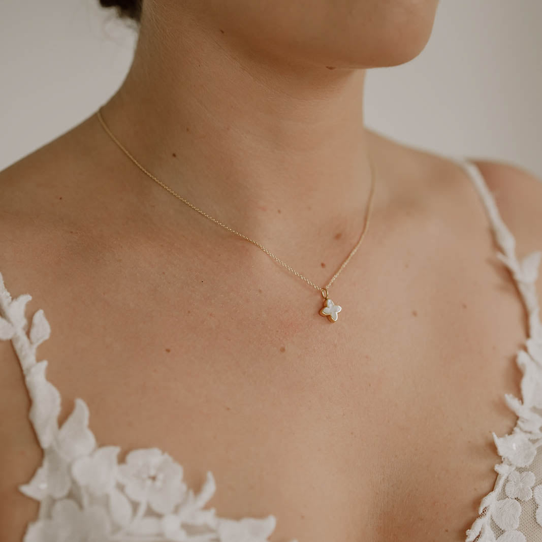 Daisy | Halskette Braut mit kleiner Blüte