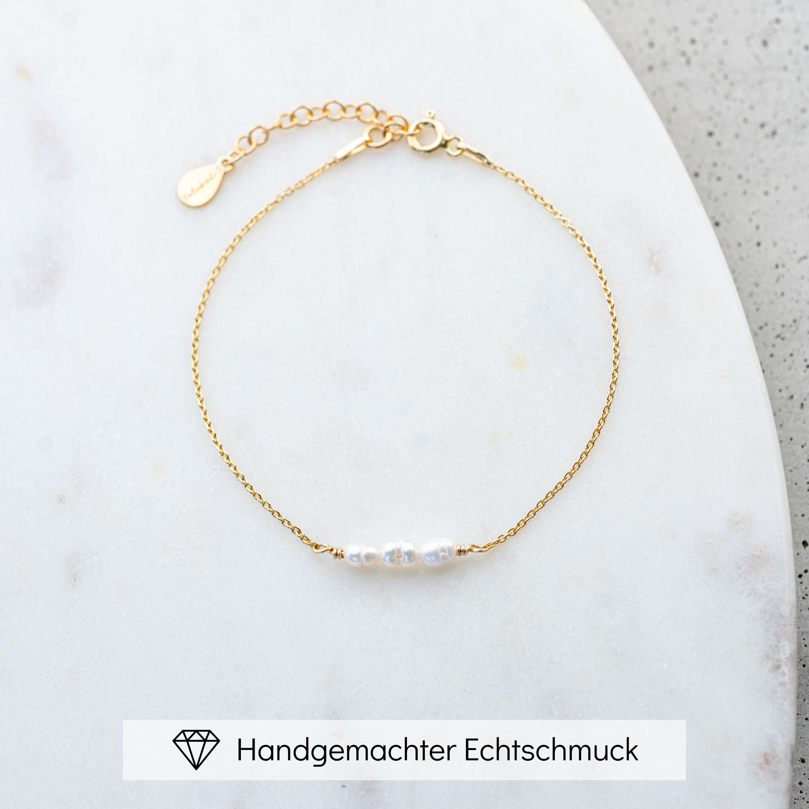 Amelie | Armband Hochzeit mit kleinen, echten Perlen