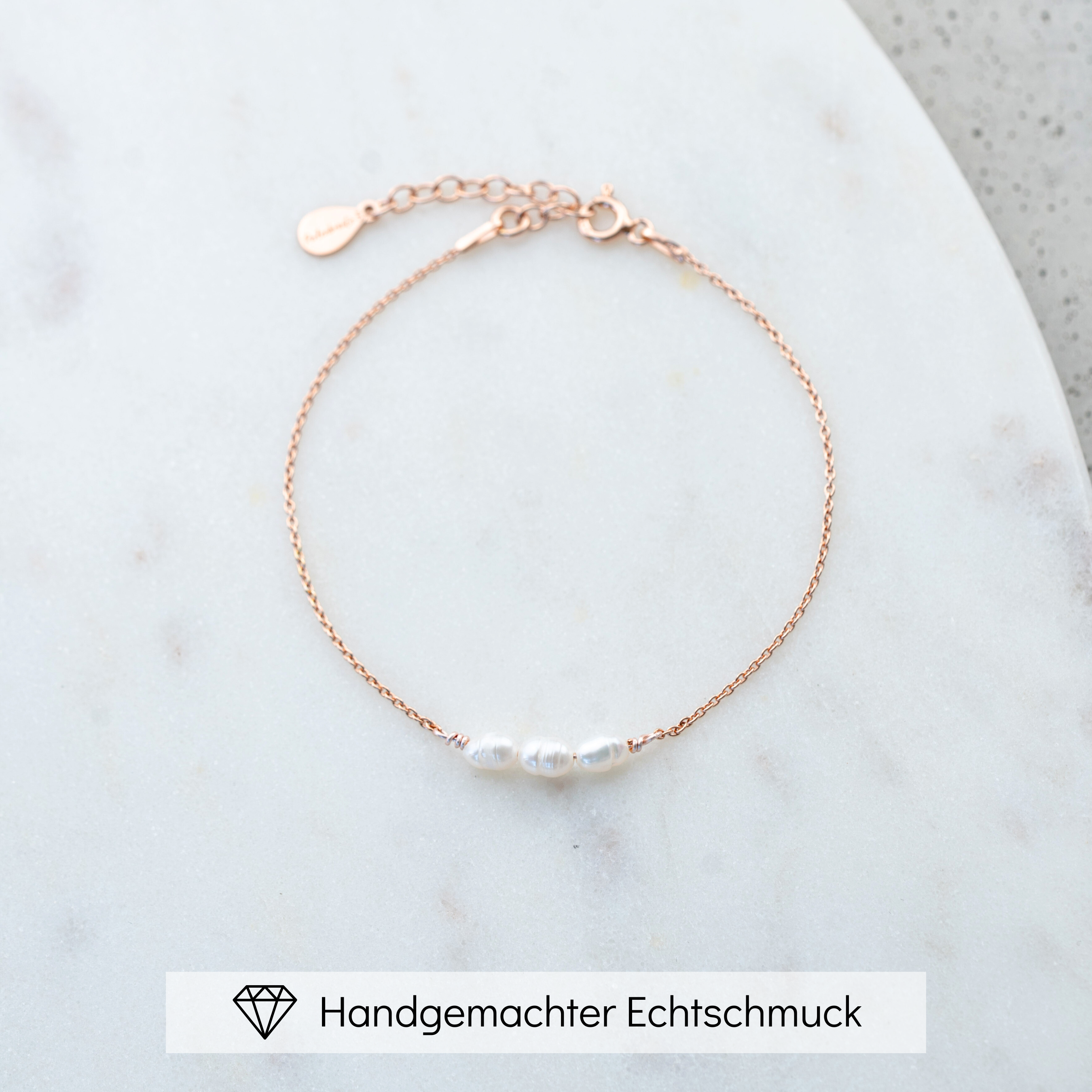 Amelie | Armband Hochzeit mit kleinen, echten Perlen
