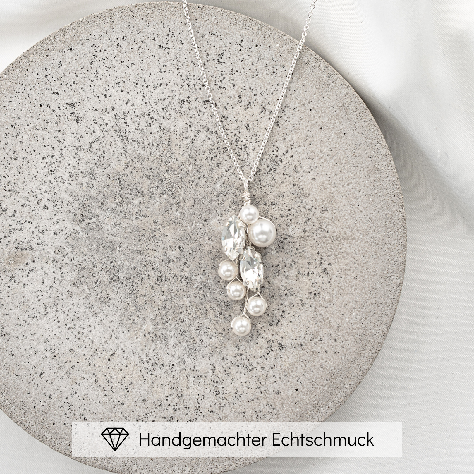 Anastasia | Halskette Hochzeit mit Perlen und Kristallen