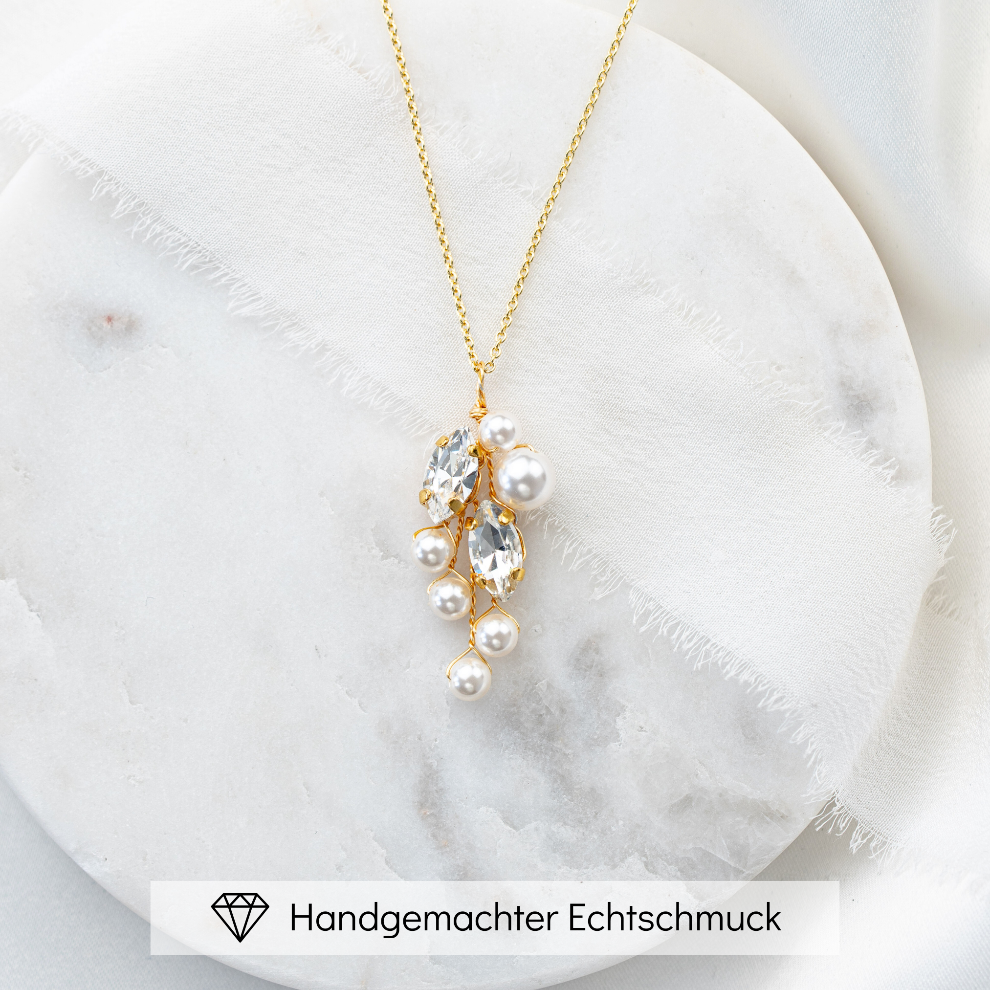 Anastasia | Halskette Hochzeit mit Perlen und Kristallen