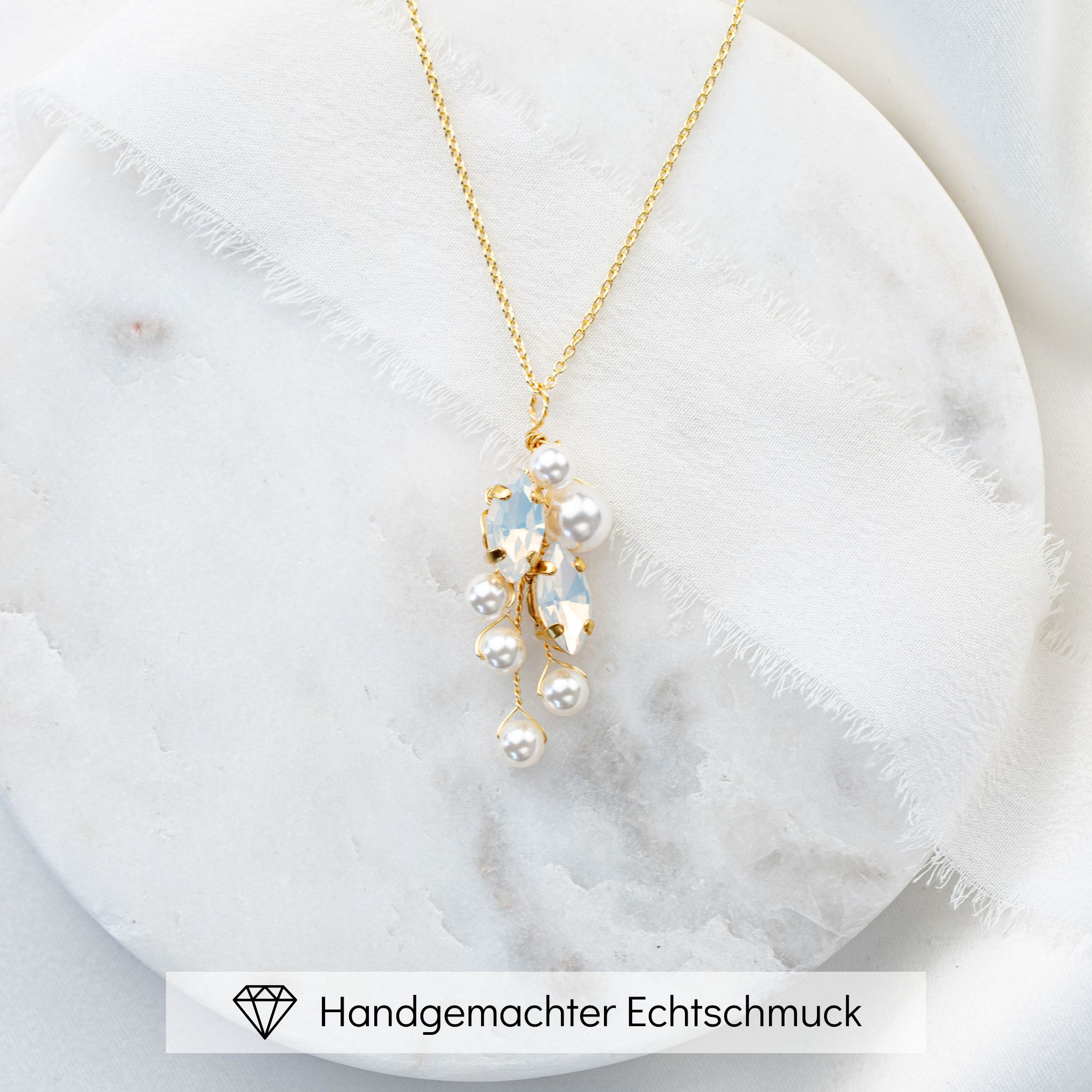 Anastasia | Halskette Hochzeit mit Perlen und Kristallen