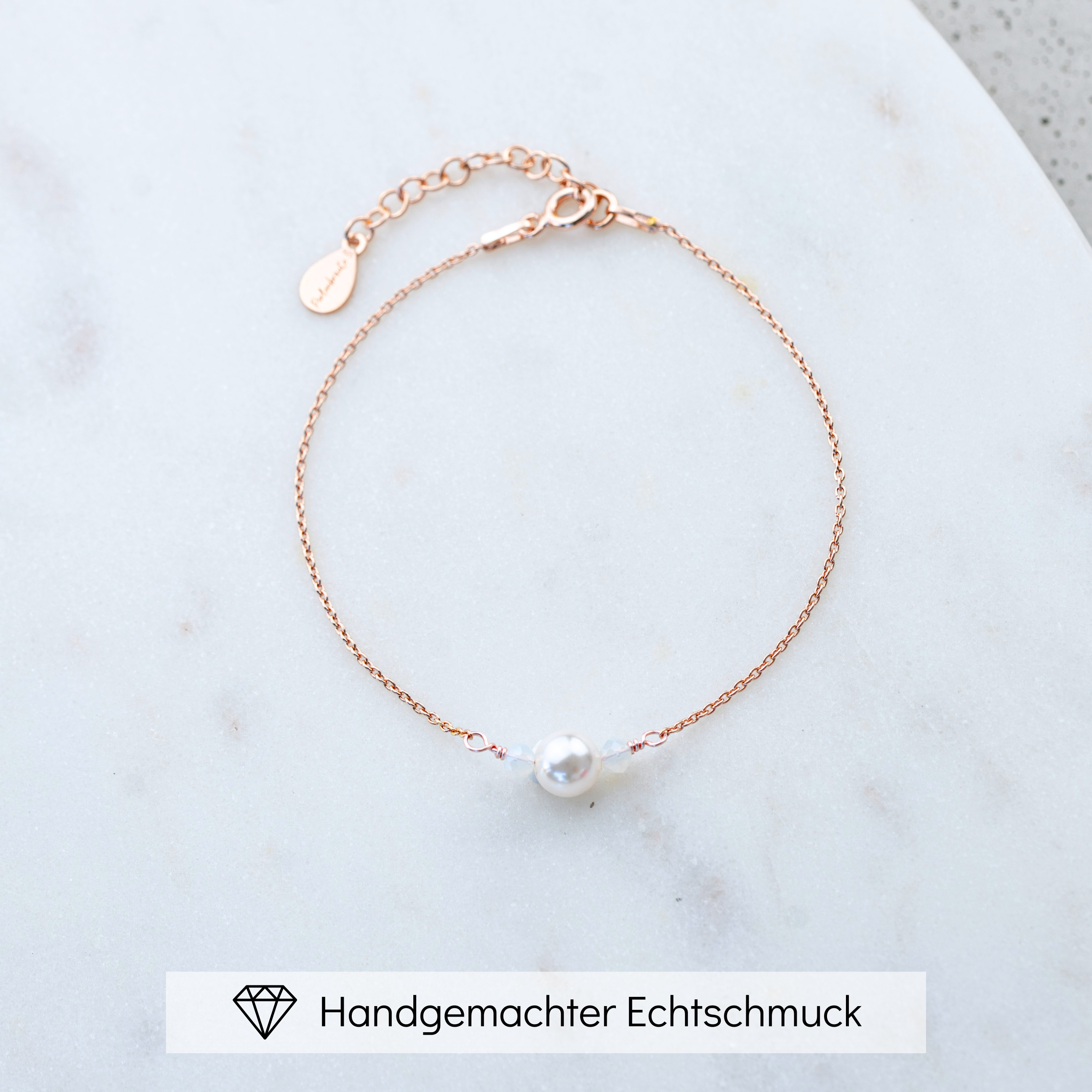 Ari | Brautarmband mit Perlen dezent