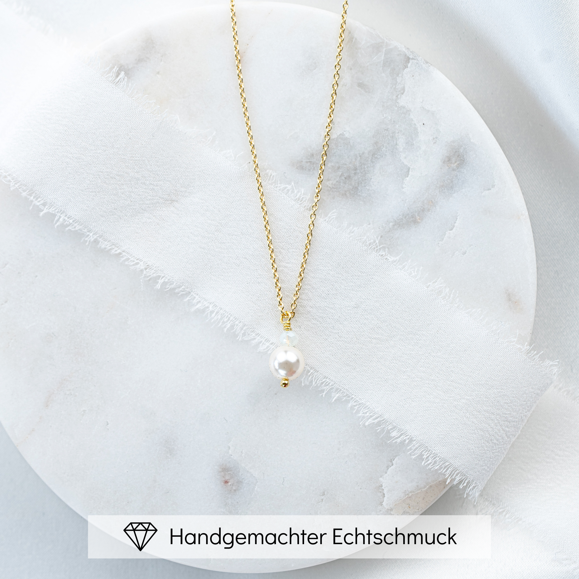 Ari | Halskette Braut mit Perle und Kristall dezent