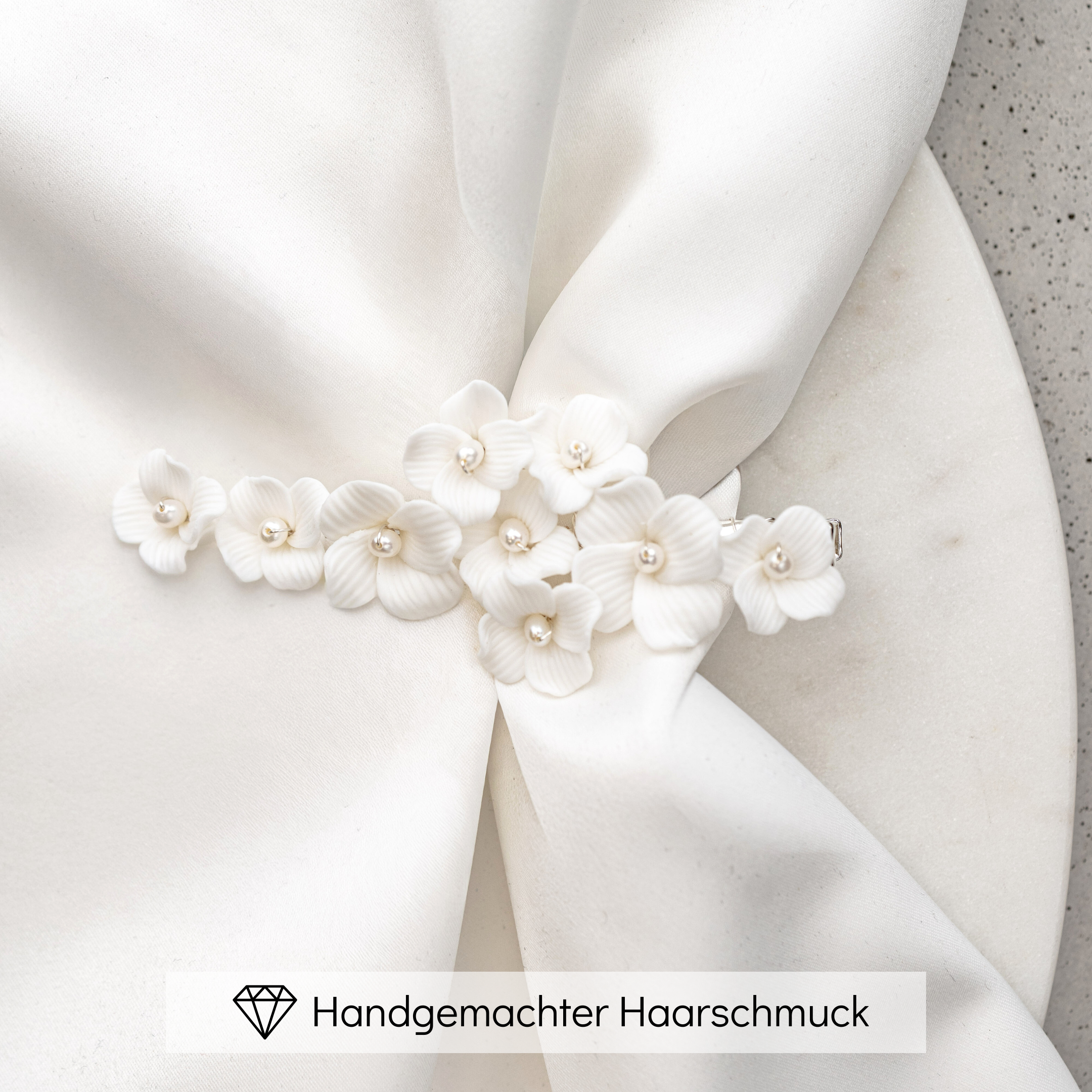 Coco Haarclip | weiße Blüten