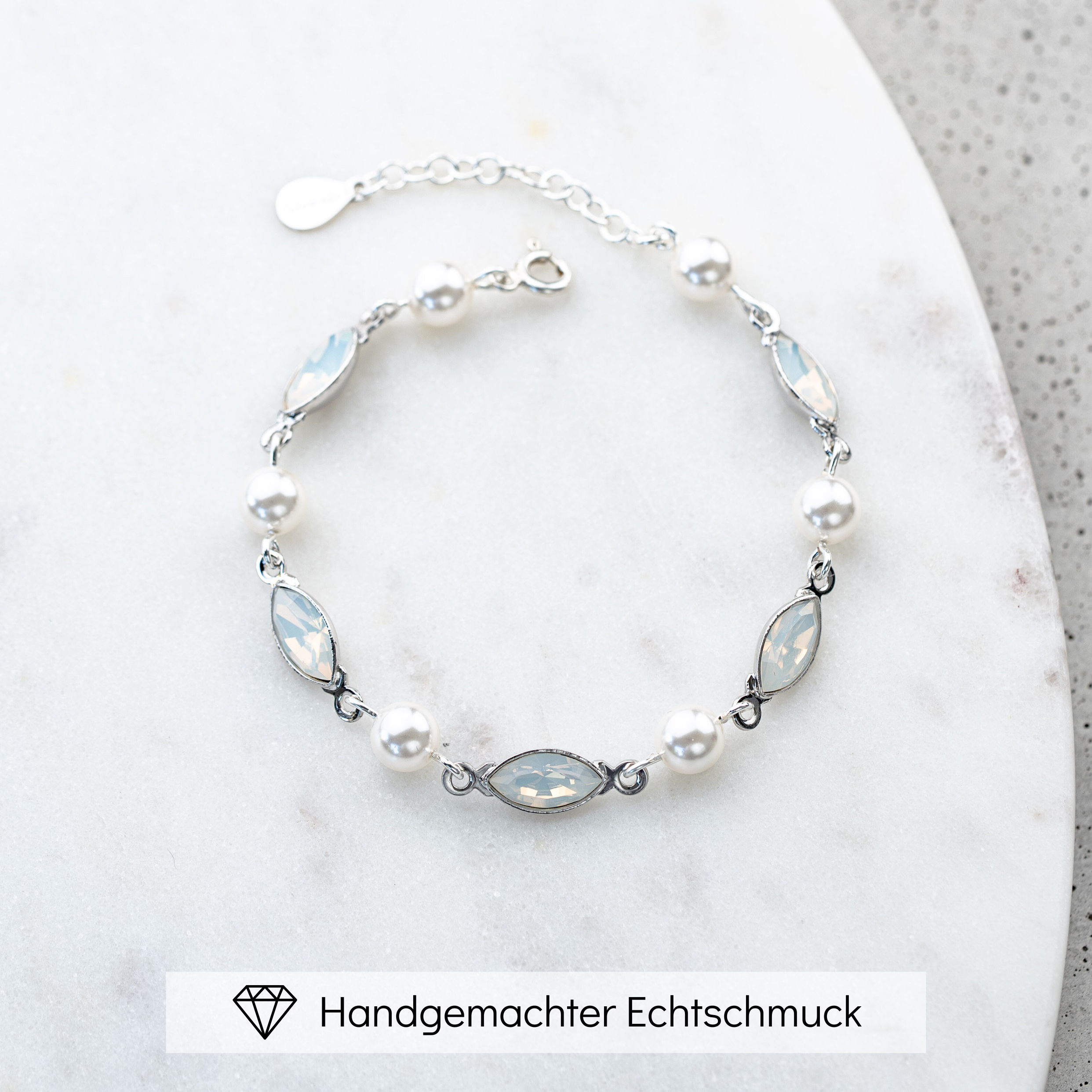 Kylie | Armband Hochzeit mit Perlen und Kristallen