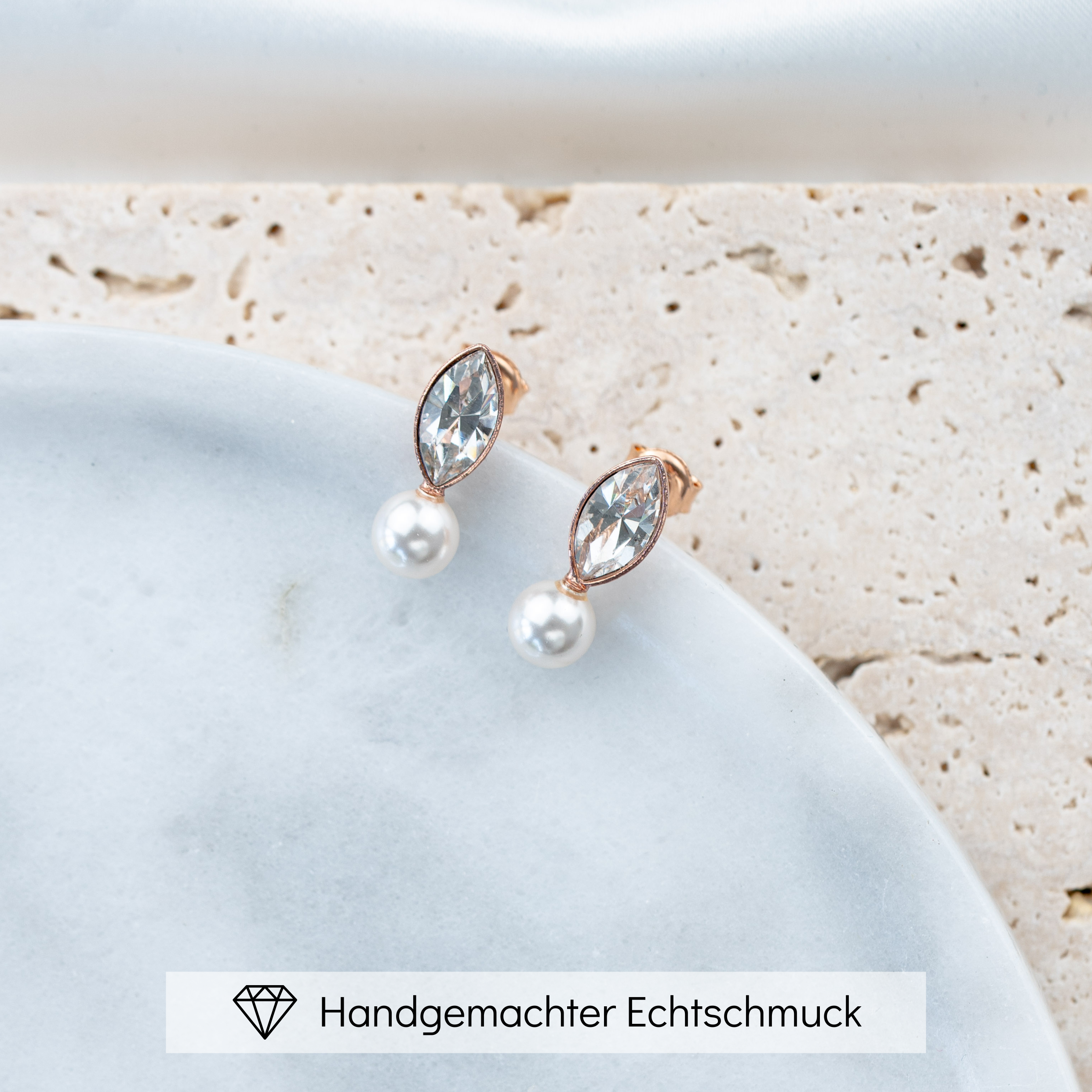 Kylie | Brautohrstecker mit Perle und Kristall