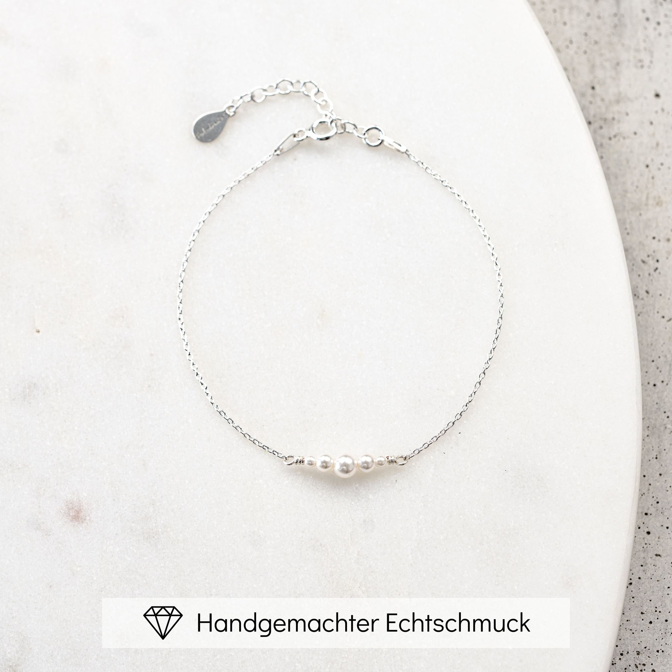 Mariella | Brautarmband mit kleinen Perlen