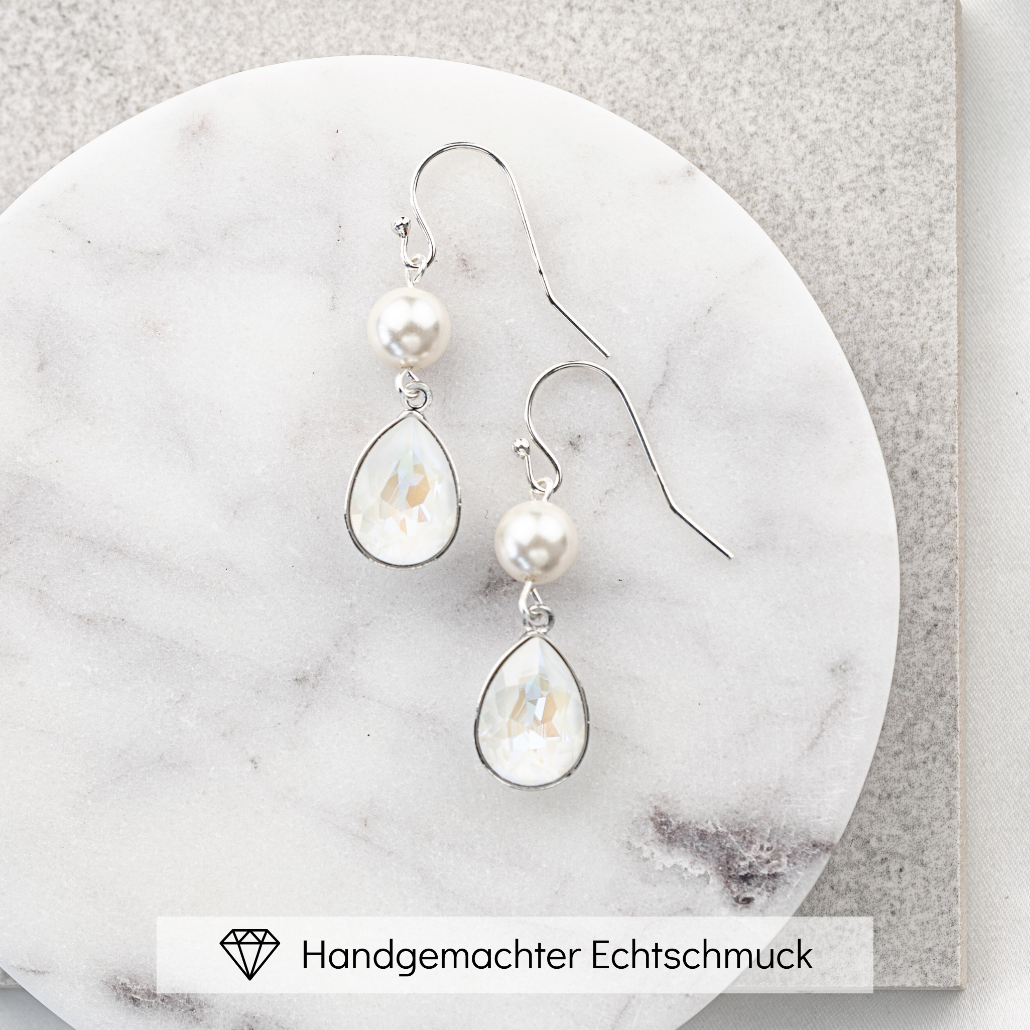 Sally | Ohrringe Hochzeit hängend mit Perle und Kristalltropfen