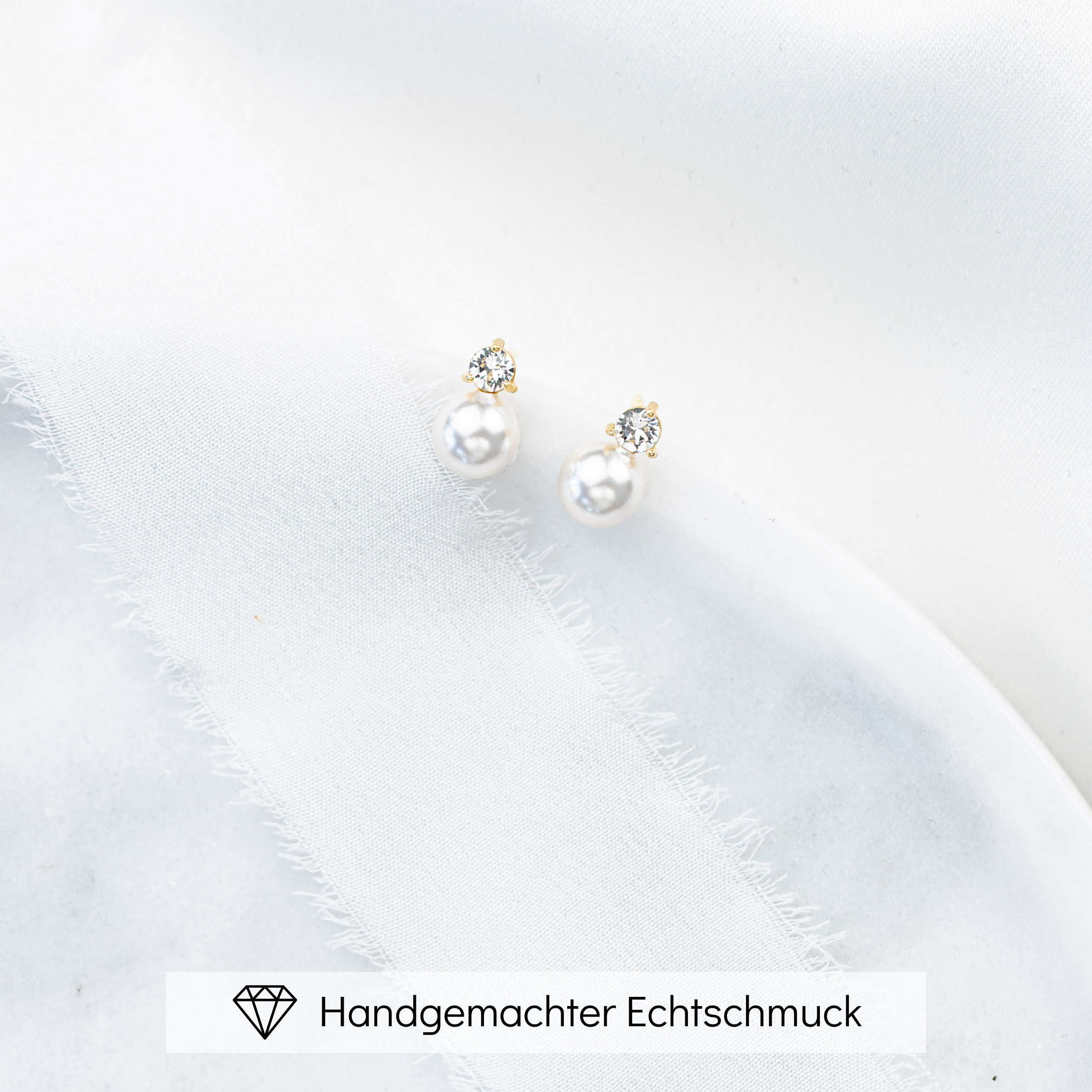 Smilla | zarte Brautohrstecker mit Zirkonia und Perle
