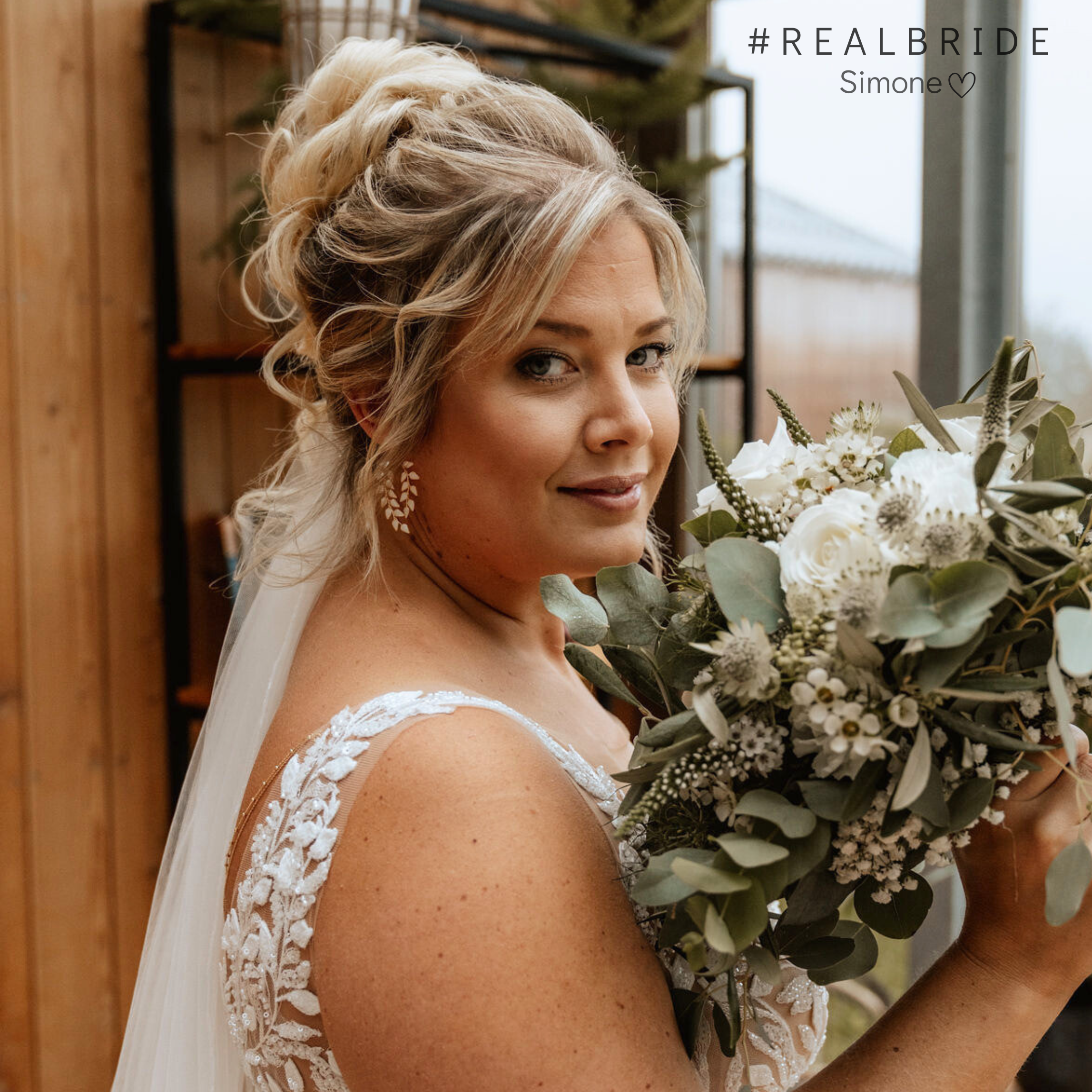 Lana | Brautohrringe hängend mit Blättern