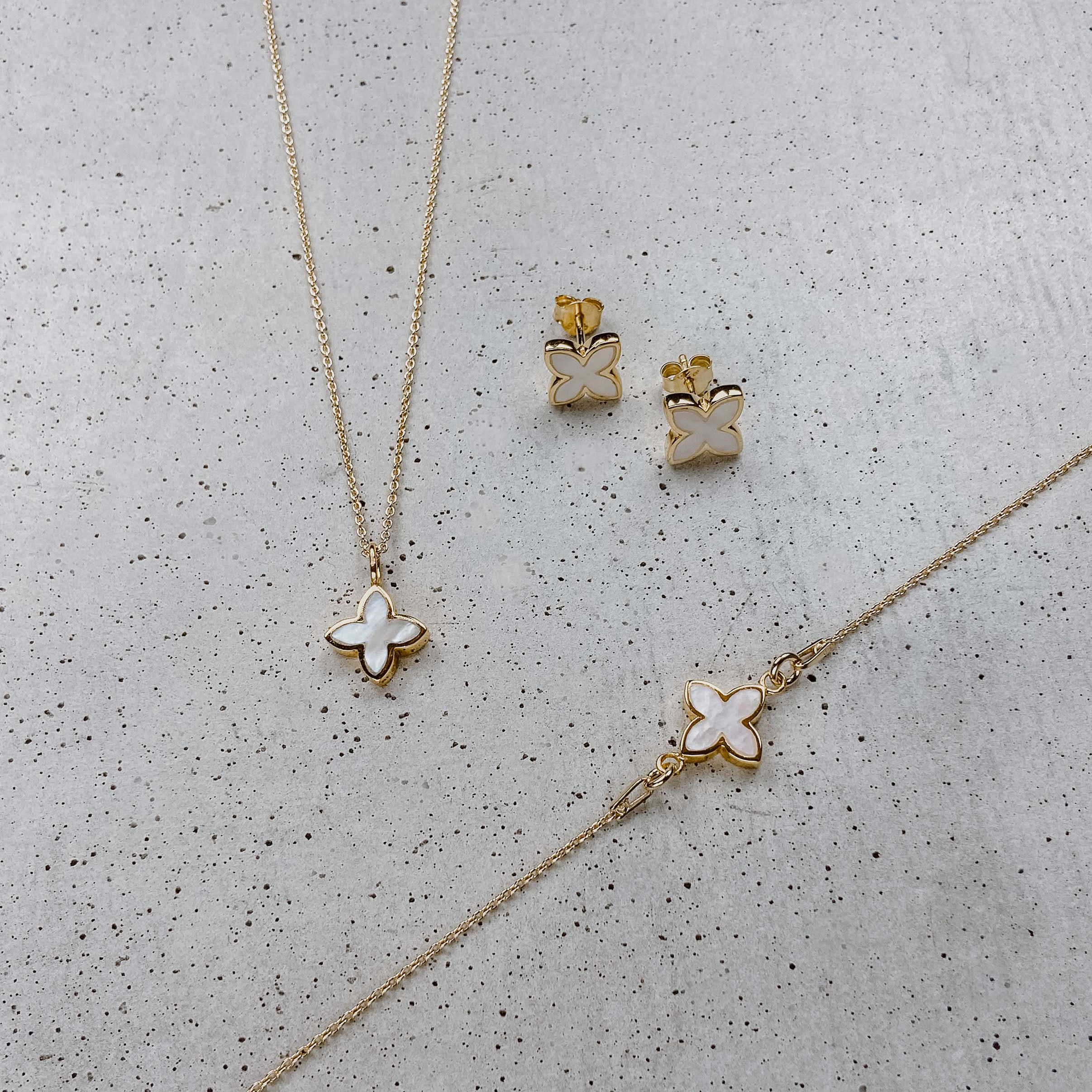 Daisy | Armband Hochzeit mit Blüte dezent