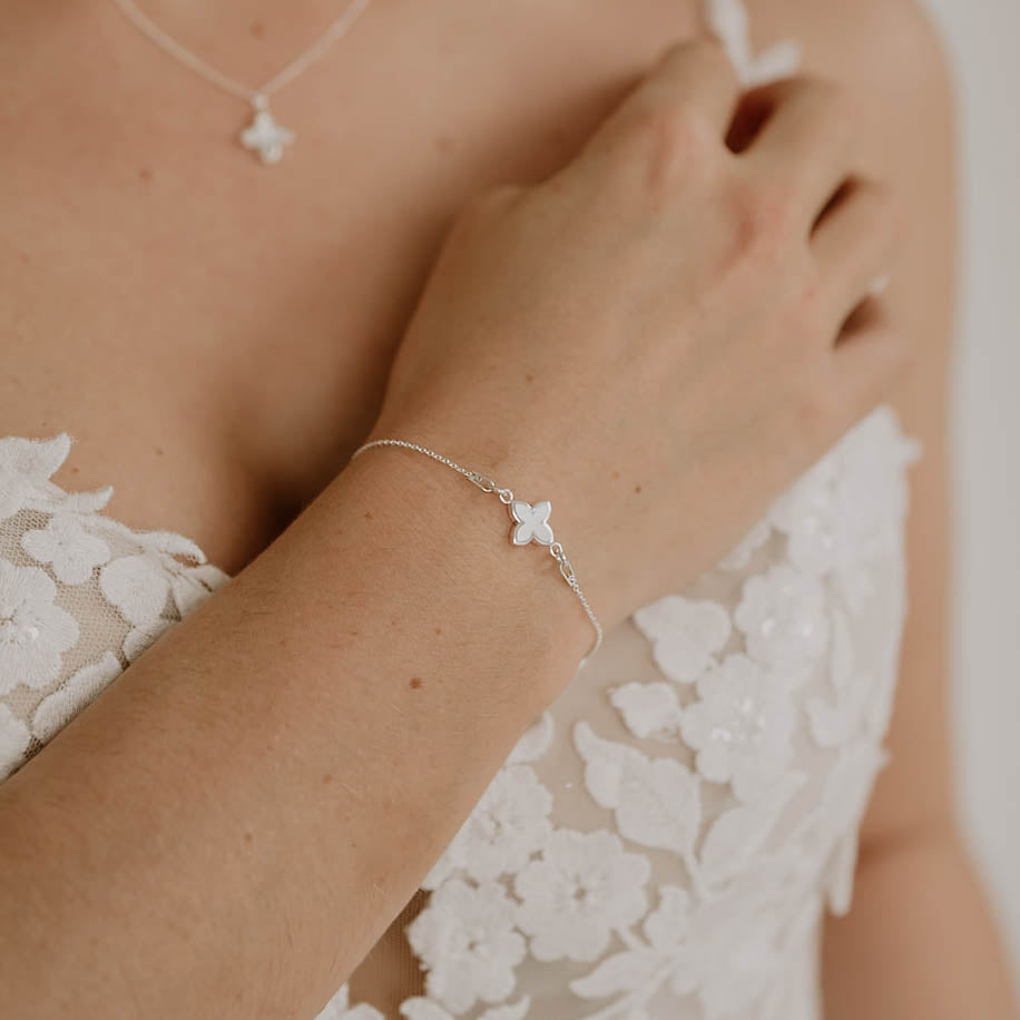 Daisy | Armband Hochzeit mit Blüte dezent