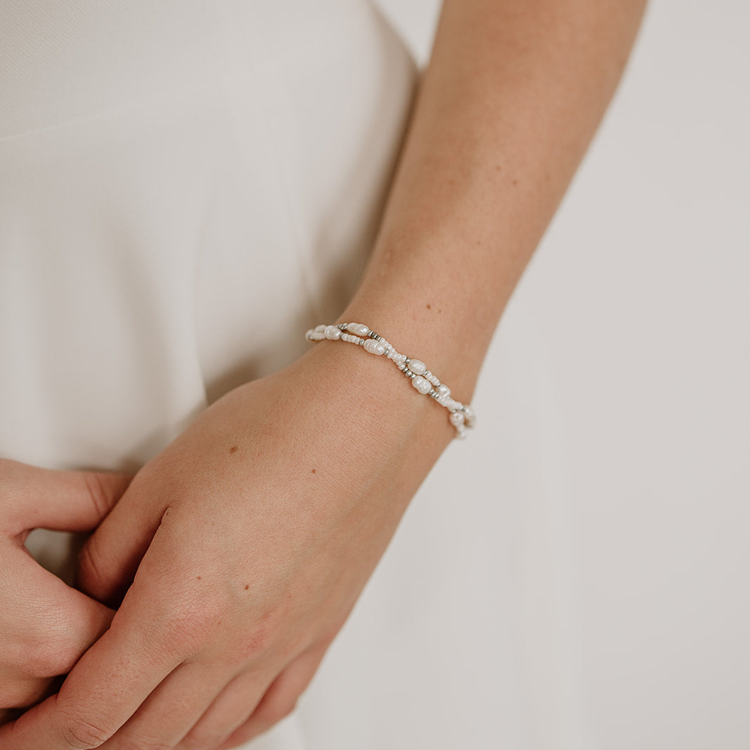 Linnea | Brautarmband mit kleinen echten Perlen - 2er Set