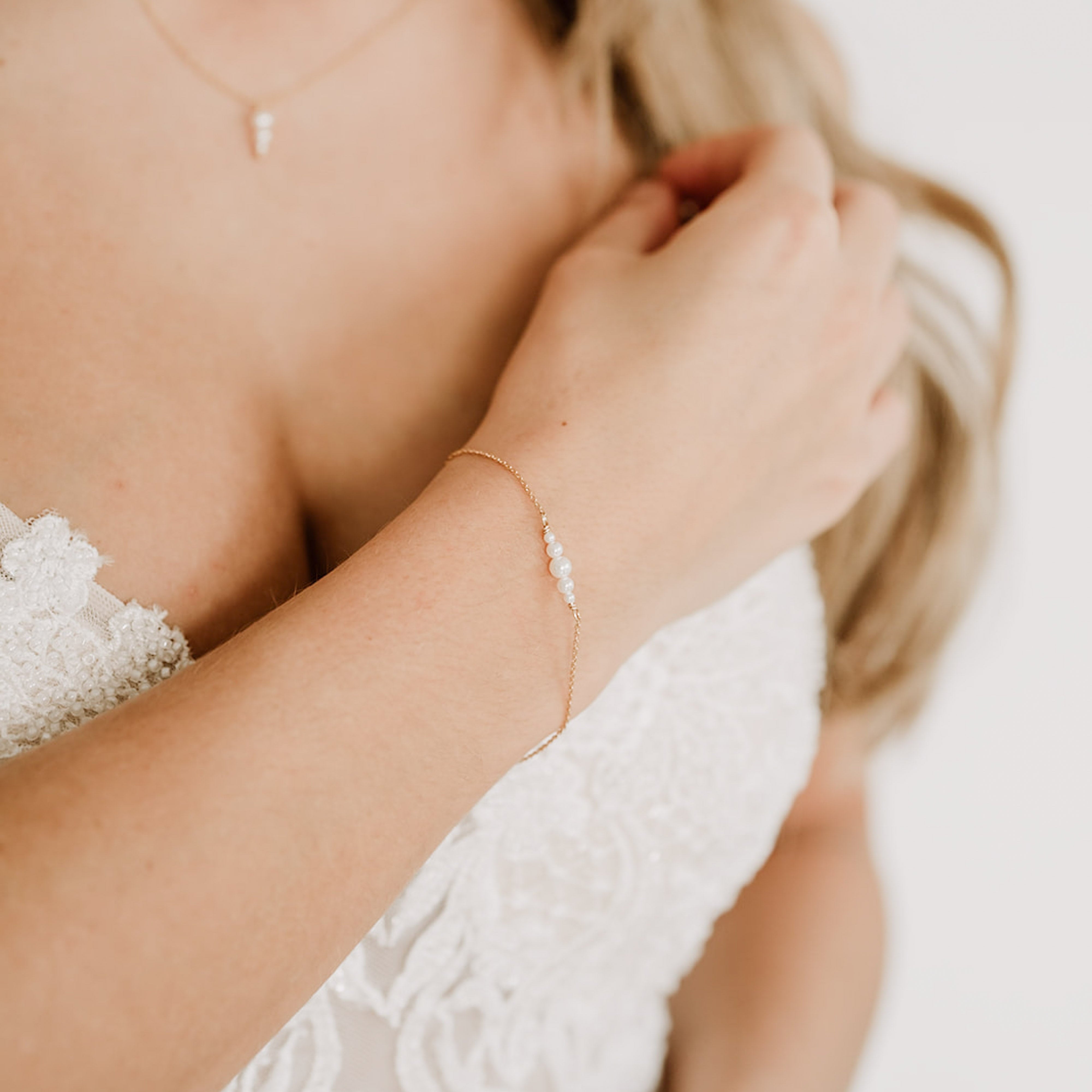 Mariella | Brautarmband mit kleinen Perlen