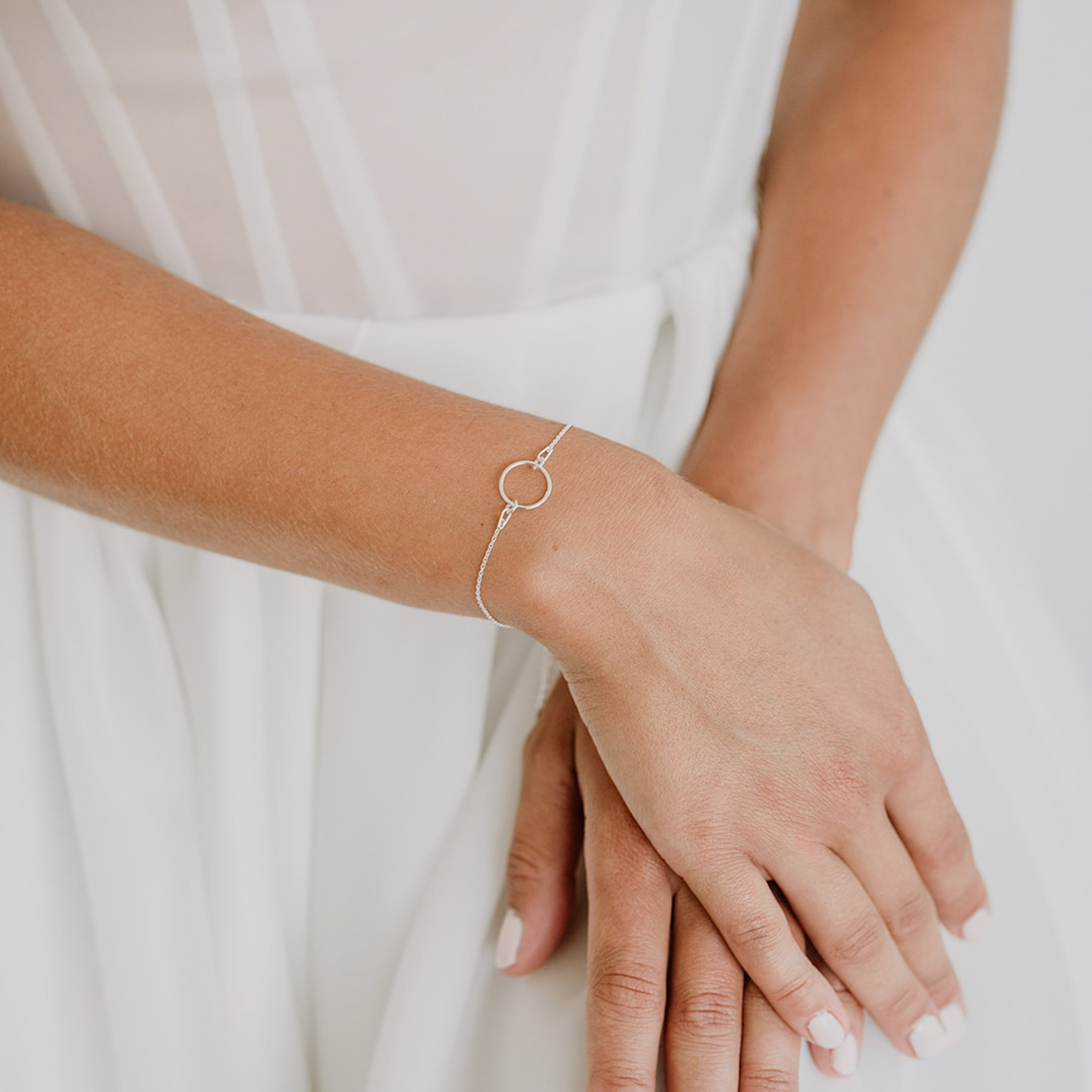 Toni | Hochzeit Armband mit Kreis dezent