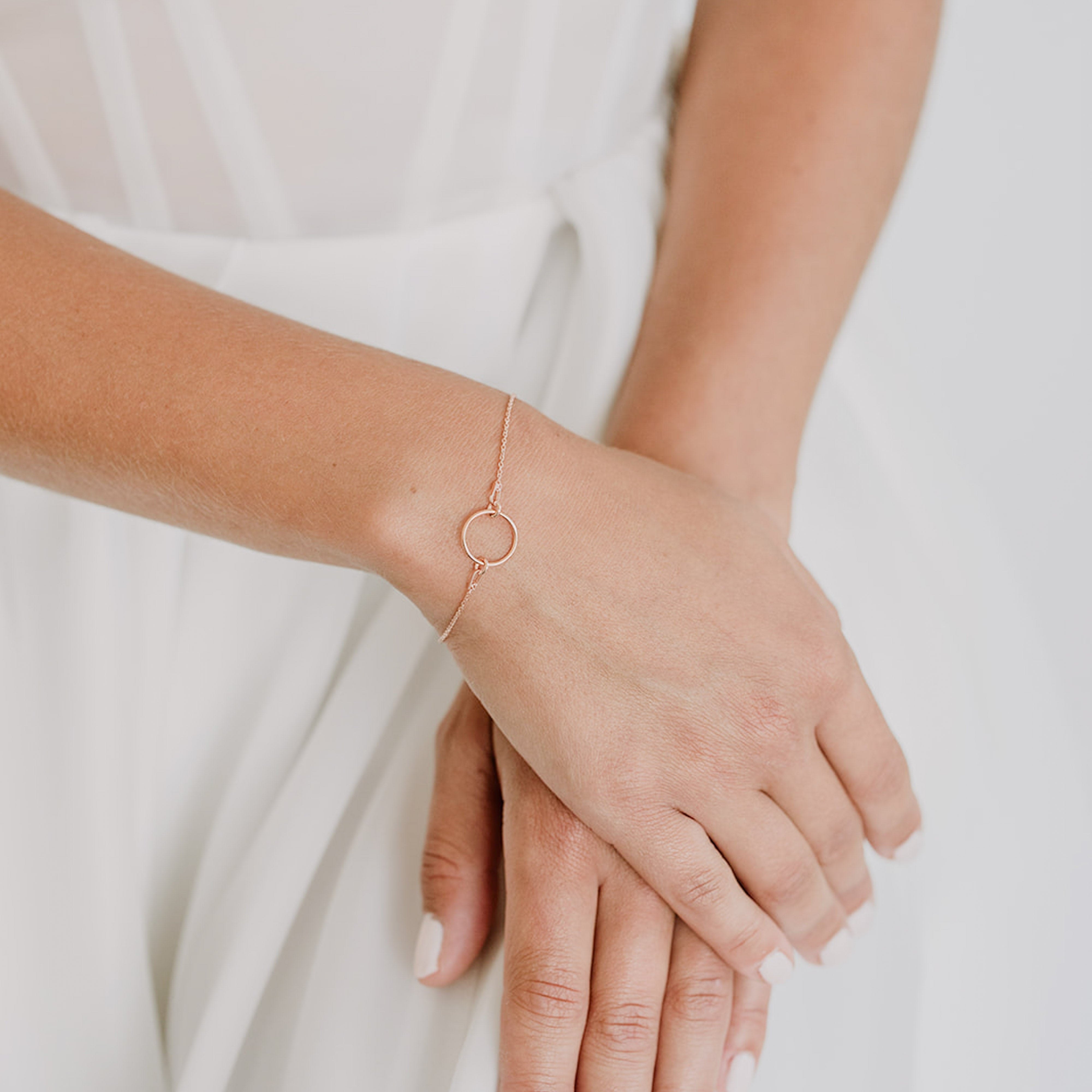 Toni | Hochzeit Armband mit Kreis dezent