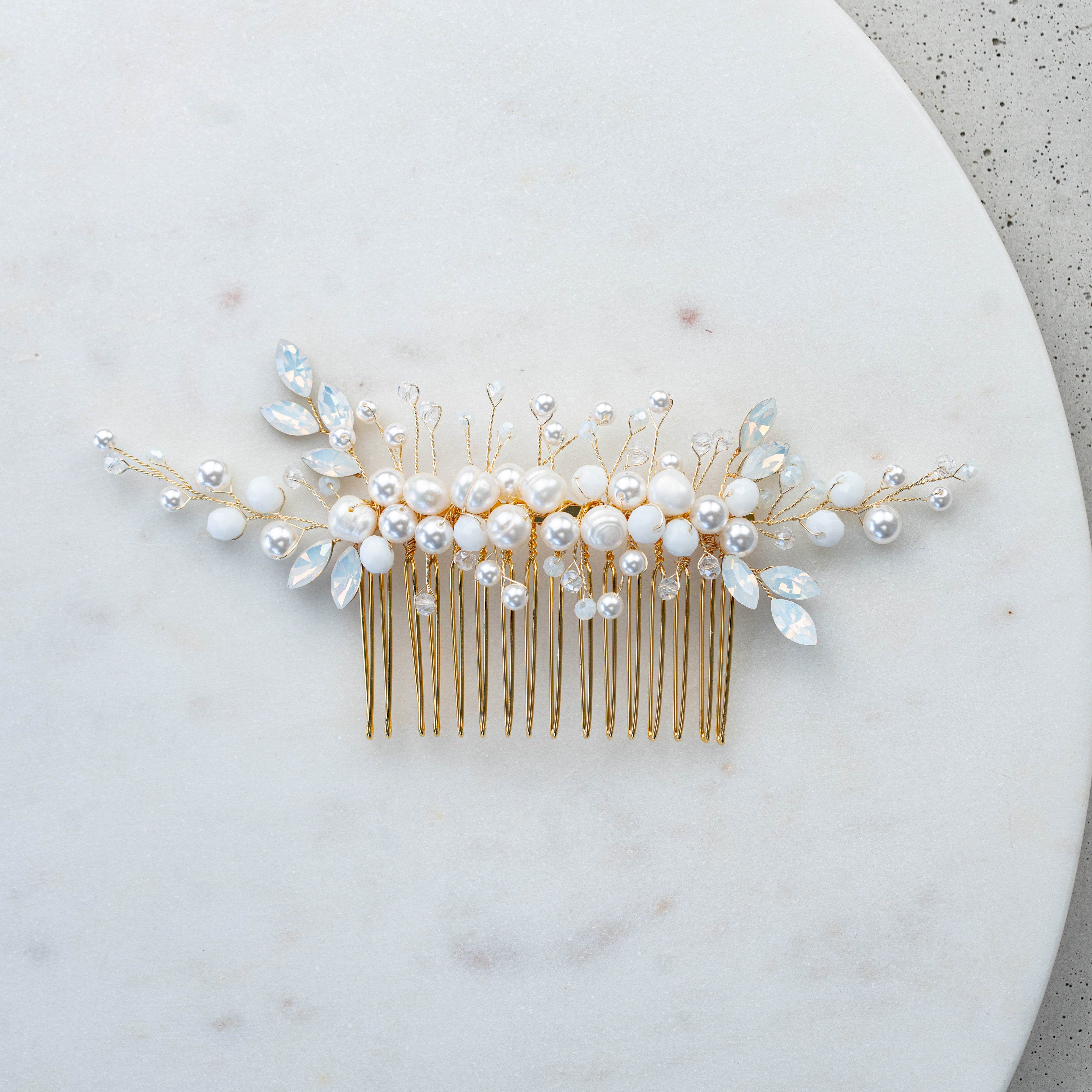 Kris | Haarschmuck Hochzeit - Haarkamm mit Perlen und Kristallen