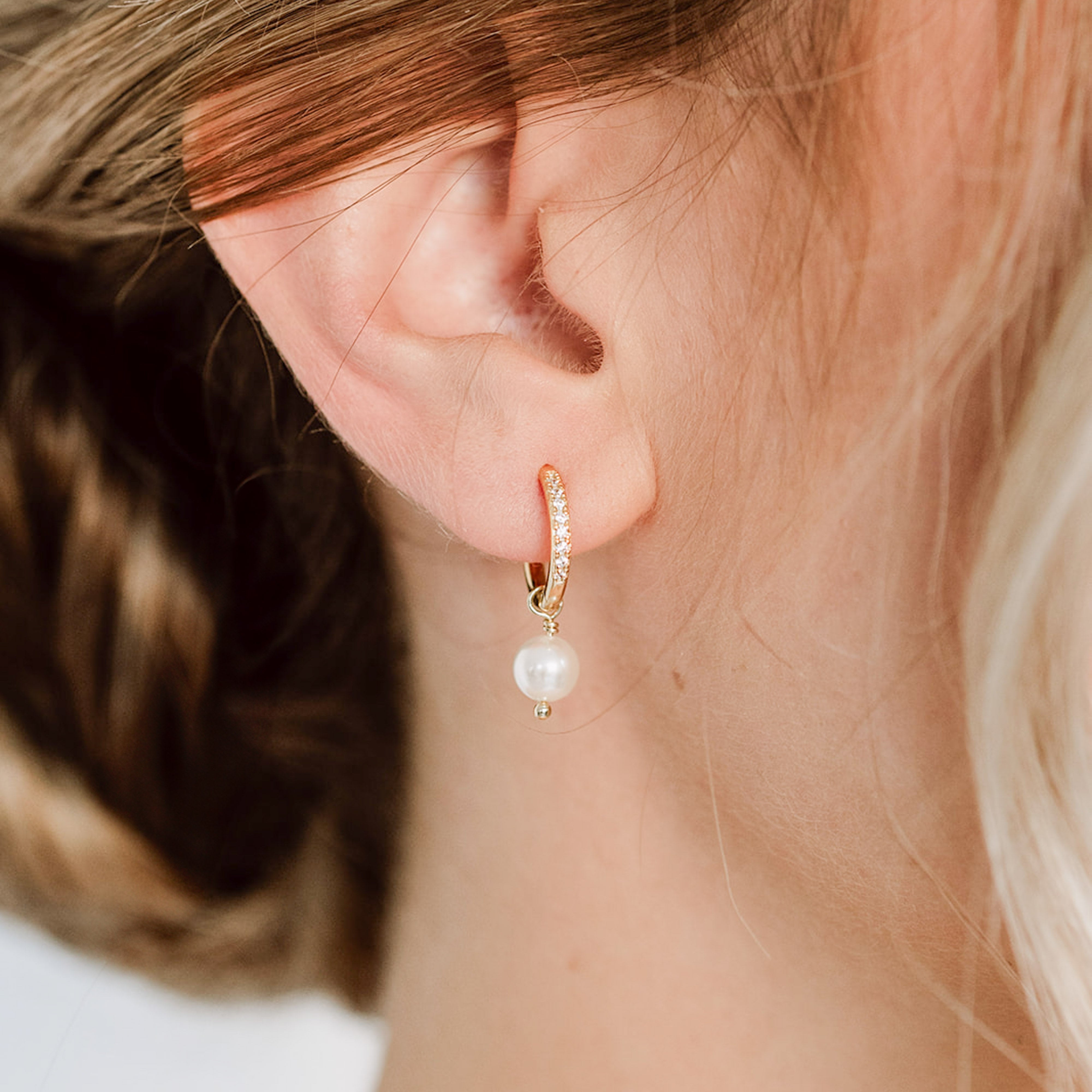 Anni | Brautohrringe mit Perle und Zirkonia