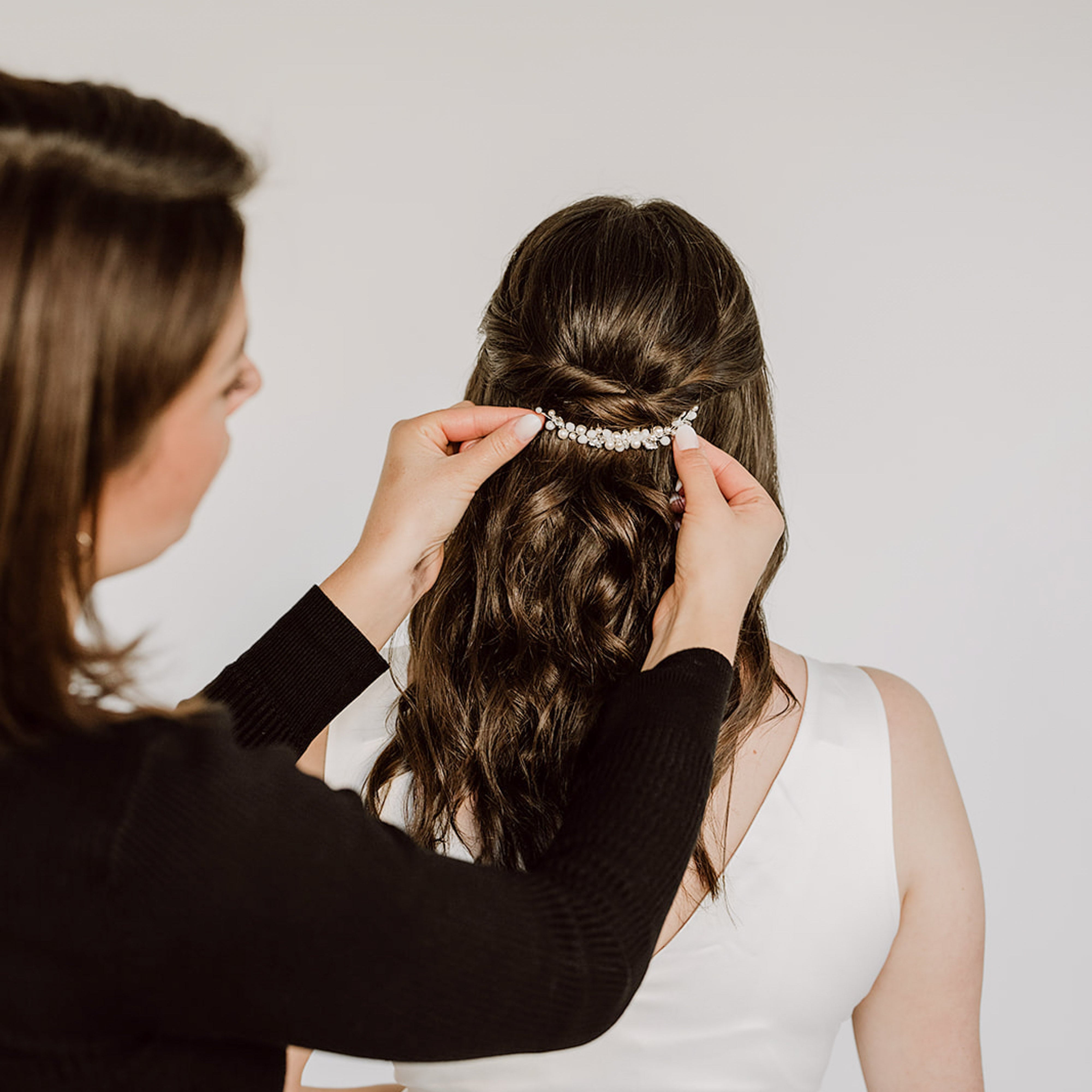 Kylie | Brauthaarschmuck - Haarkamm mit Perlen und Kristallen