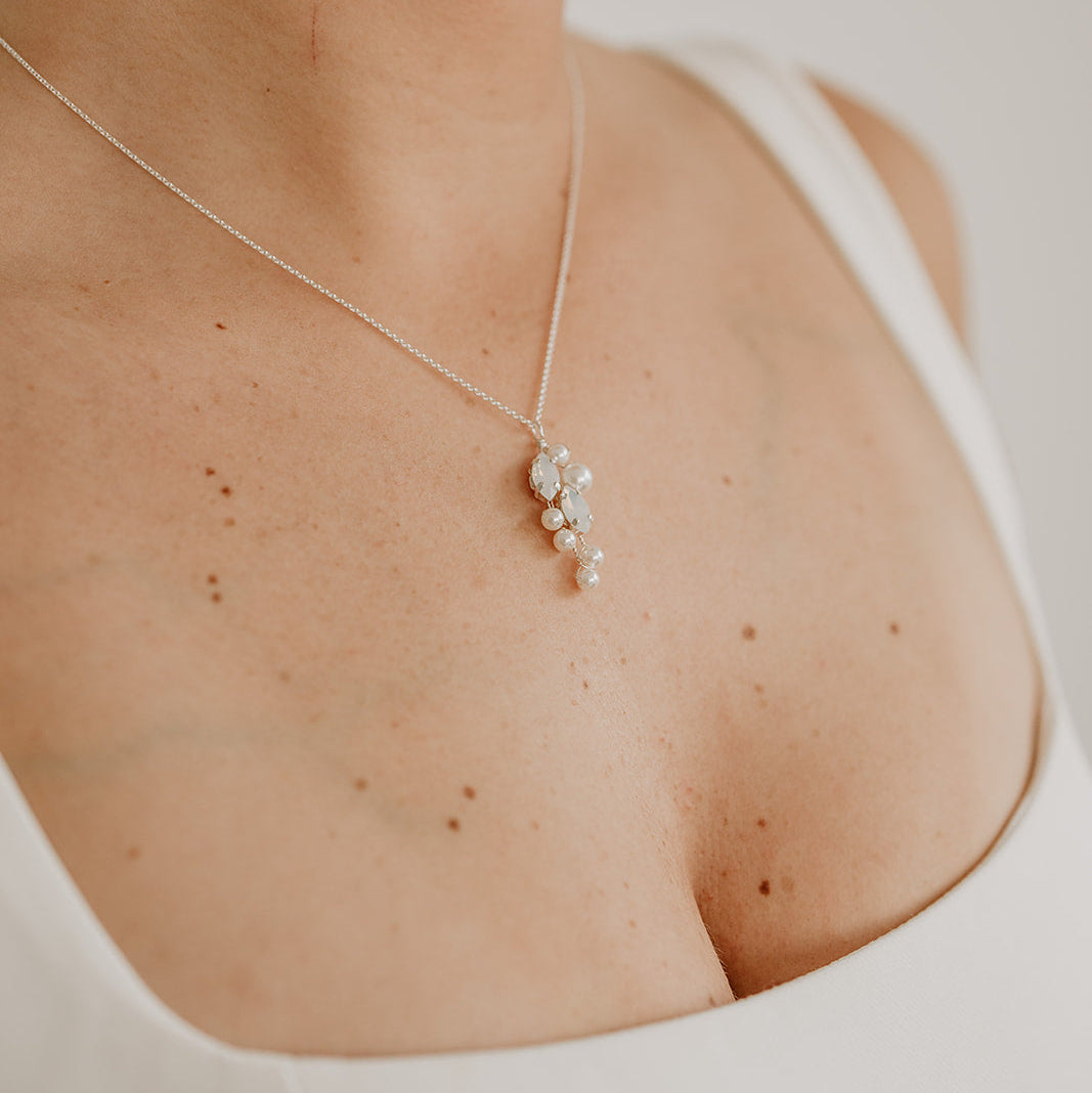 Anastasia | Halskette Hochzeit mit Perlen und Kristallen