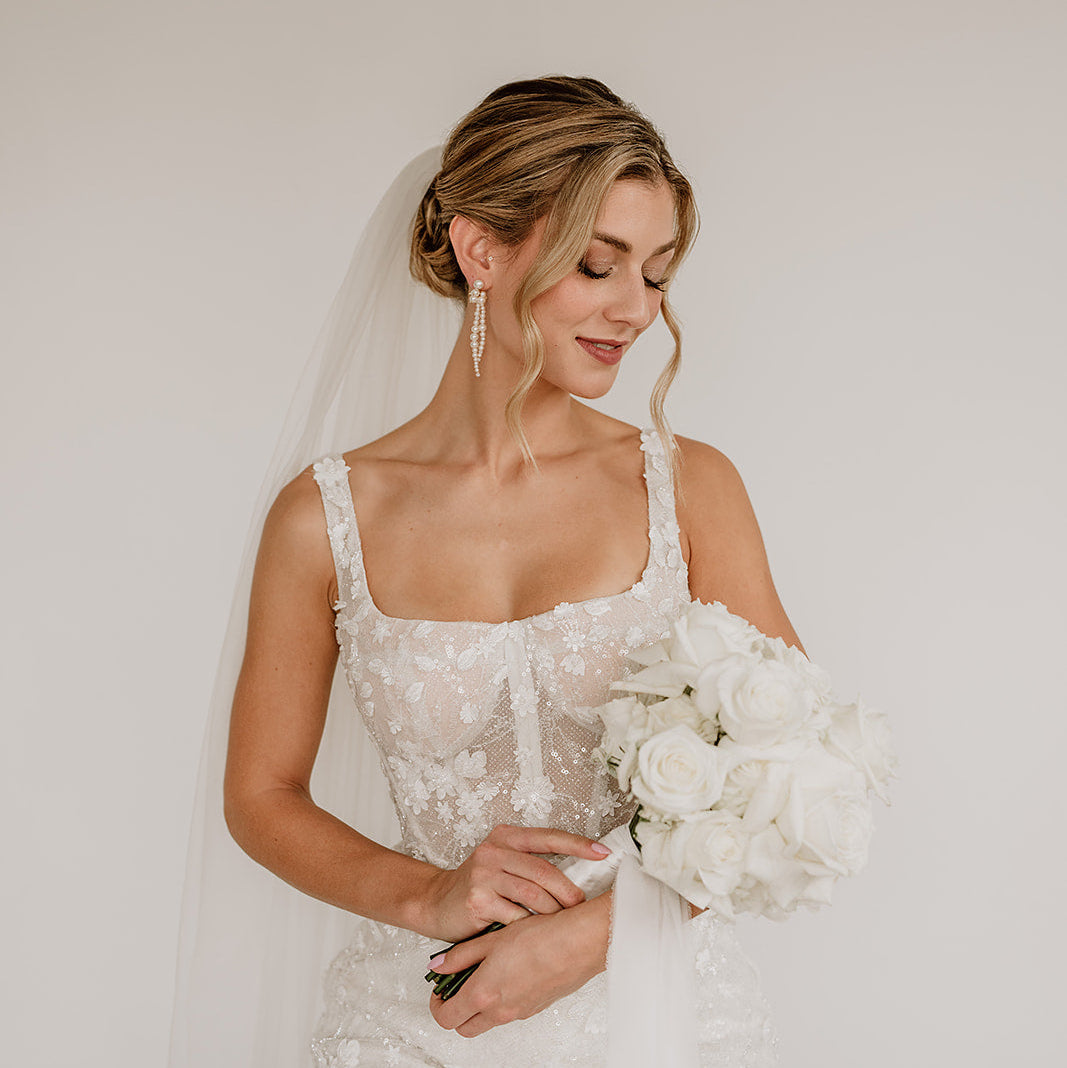 Elina | Brautohrringe hängend mit Perlen