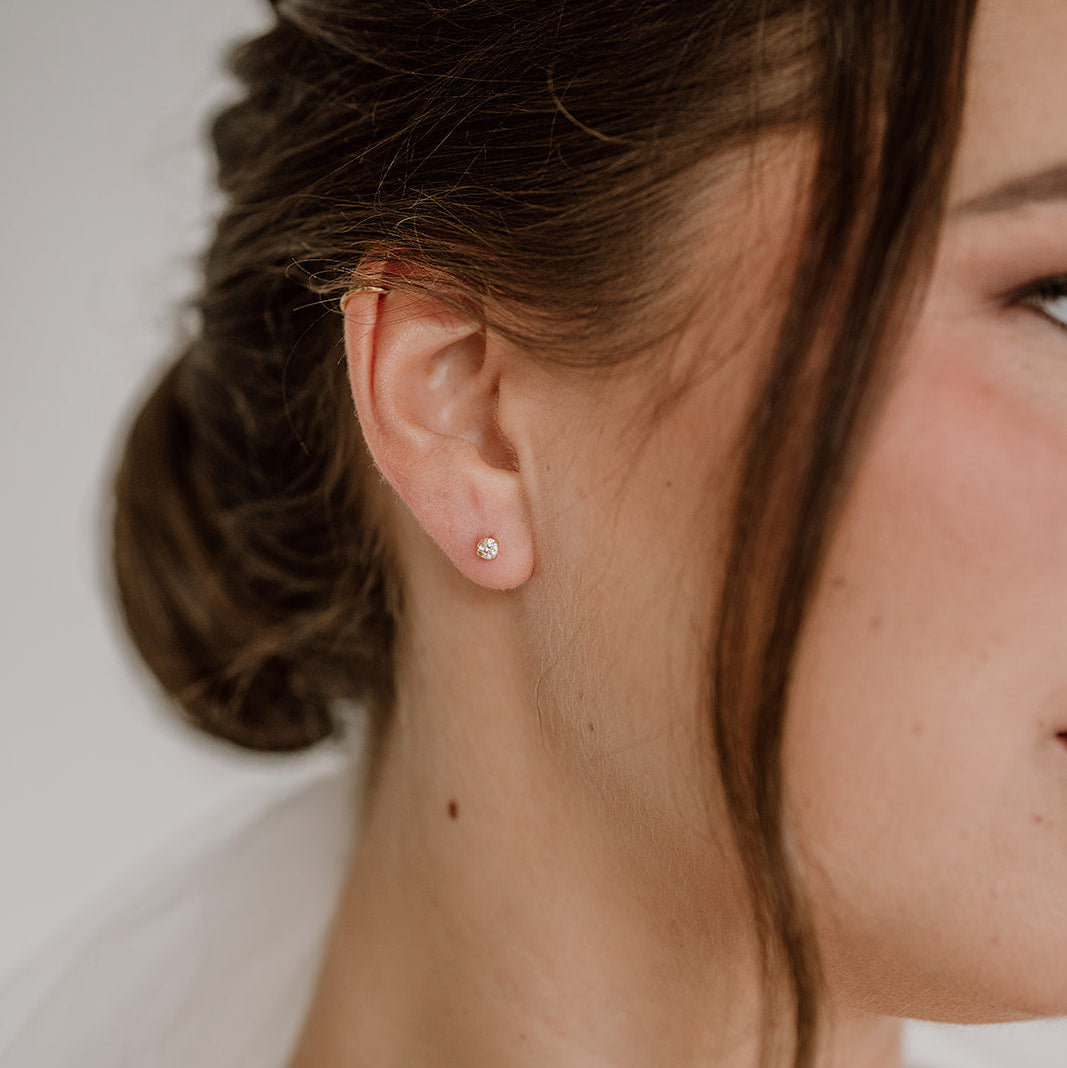 Sanna | schlichte Brautohrstecker mit Zirkonia