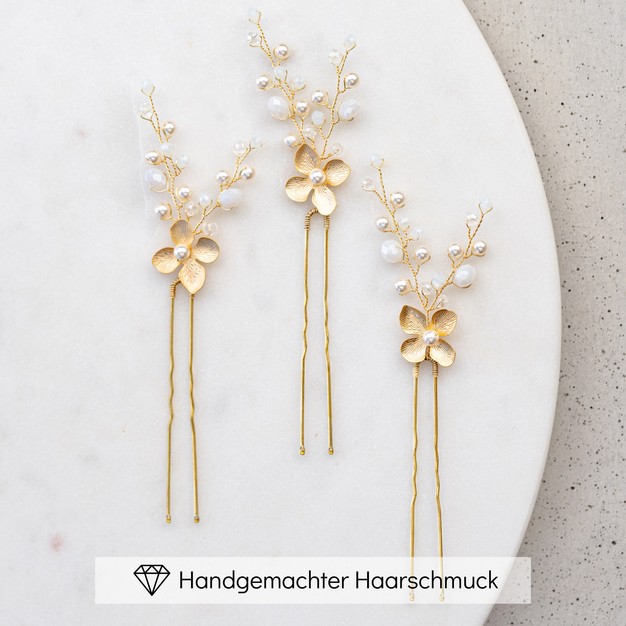 Babsi | Brauthaarschmuck - Haarnadeln mit Blüten und Perlen