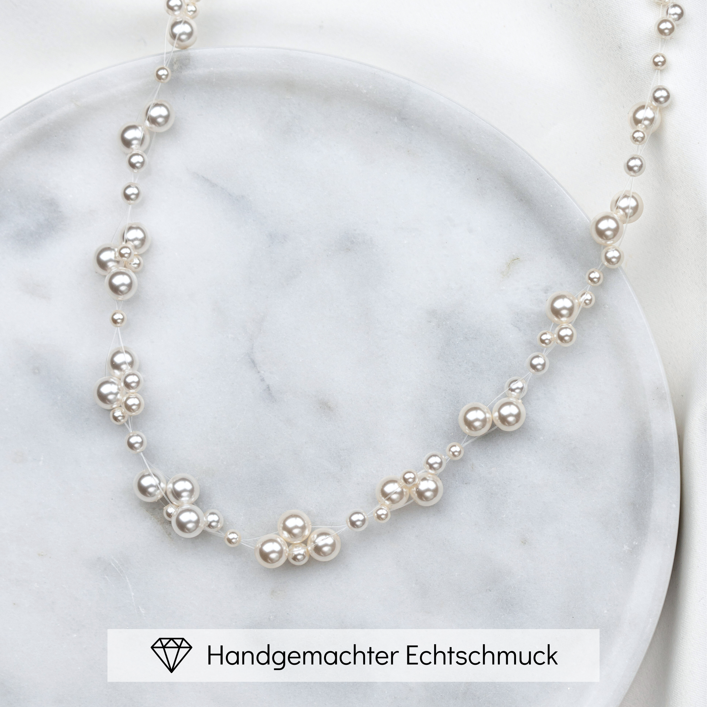 Jasmin | Braut Halskette mit Perlen schwebend