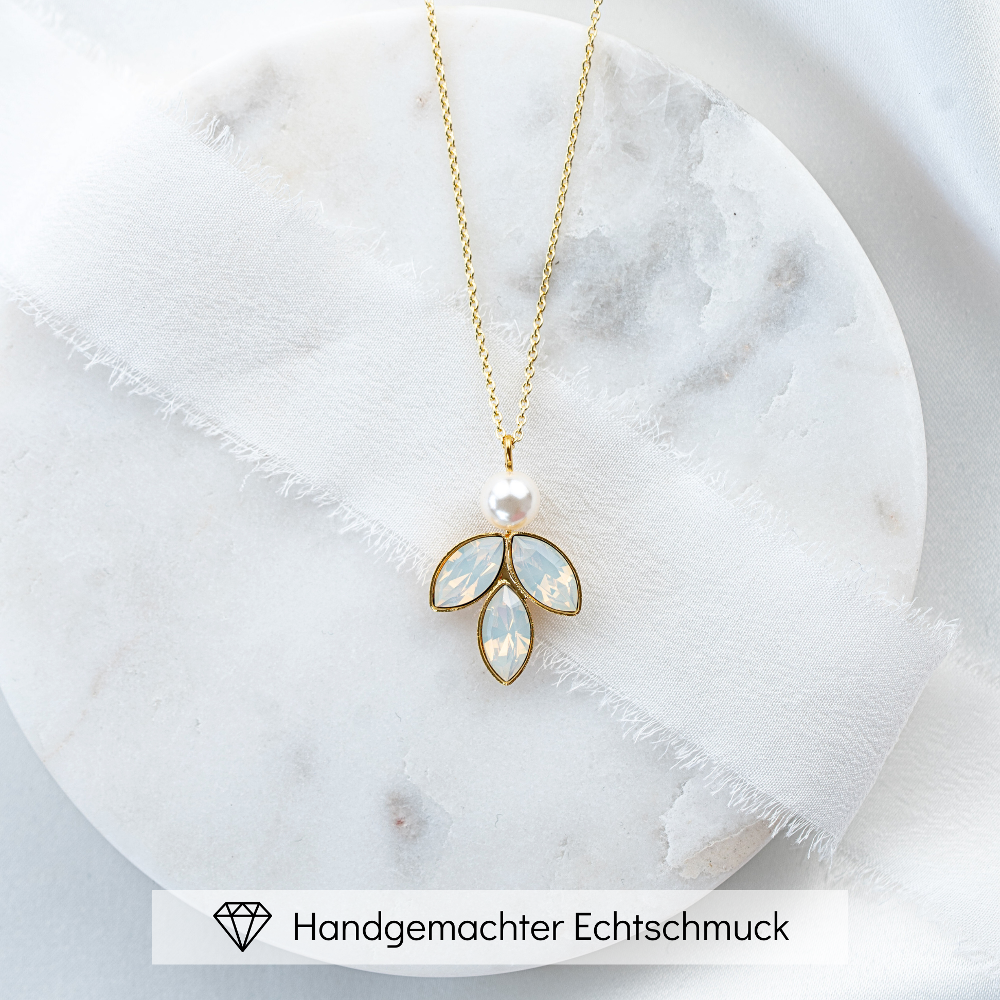 Kate | Braut Halskette mit Perle und Kristalle