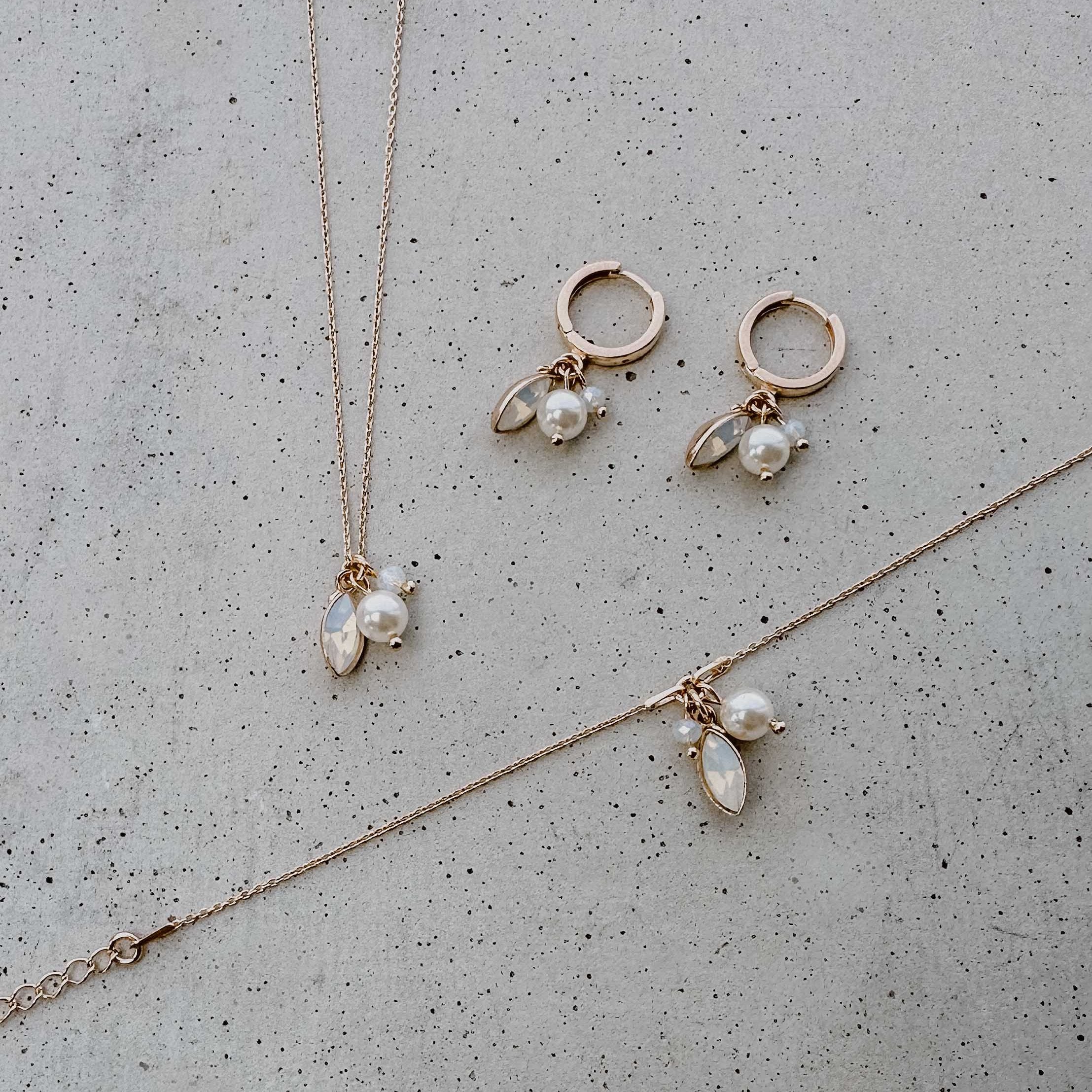 Kylie | Brautschmuck Set mit Perlen und Kristallen