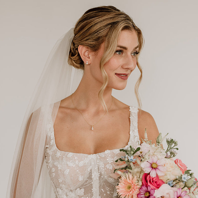 Smilla | Brauthalskette mit Perle und Zirkonia Kristall